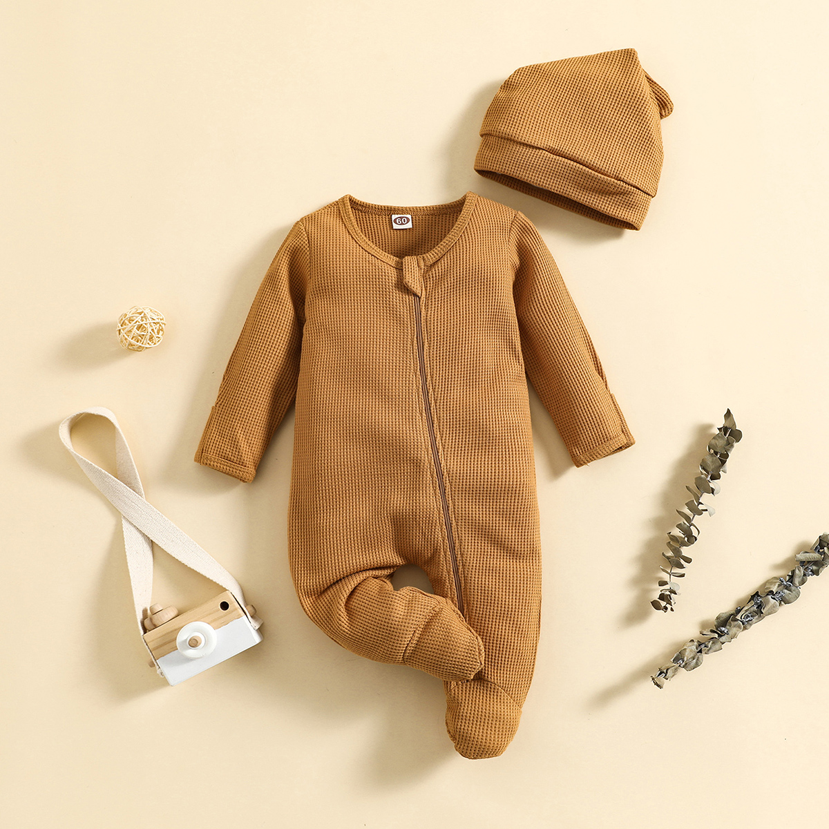 Riolio 2-piece Baby Waffle Solid Color Footed Zip-up Long-sleeved Long-leg Romper & Infant HAT Whole