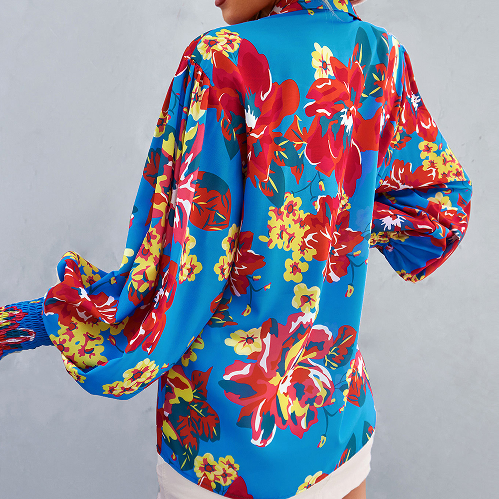 Niebieska koszula w kwiaty