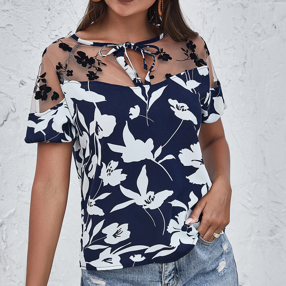 Szyfonowy top z koronkowymi panelami