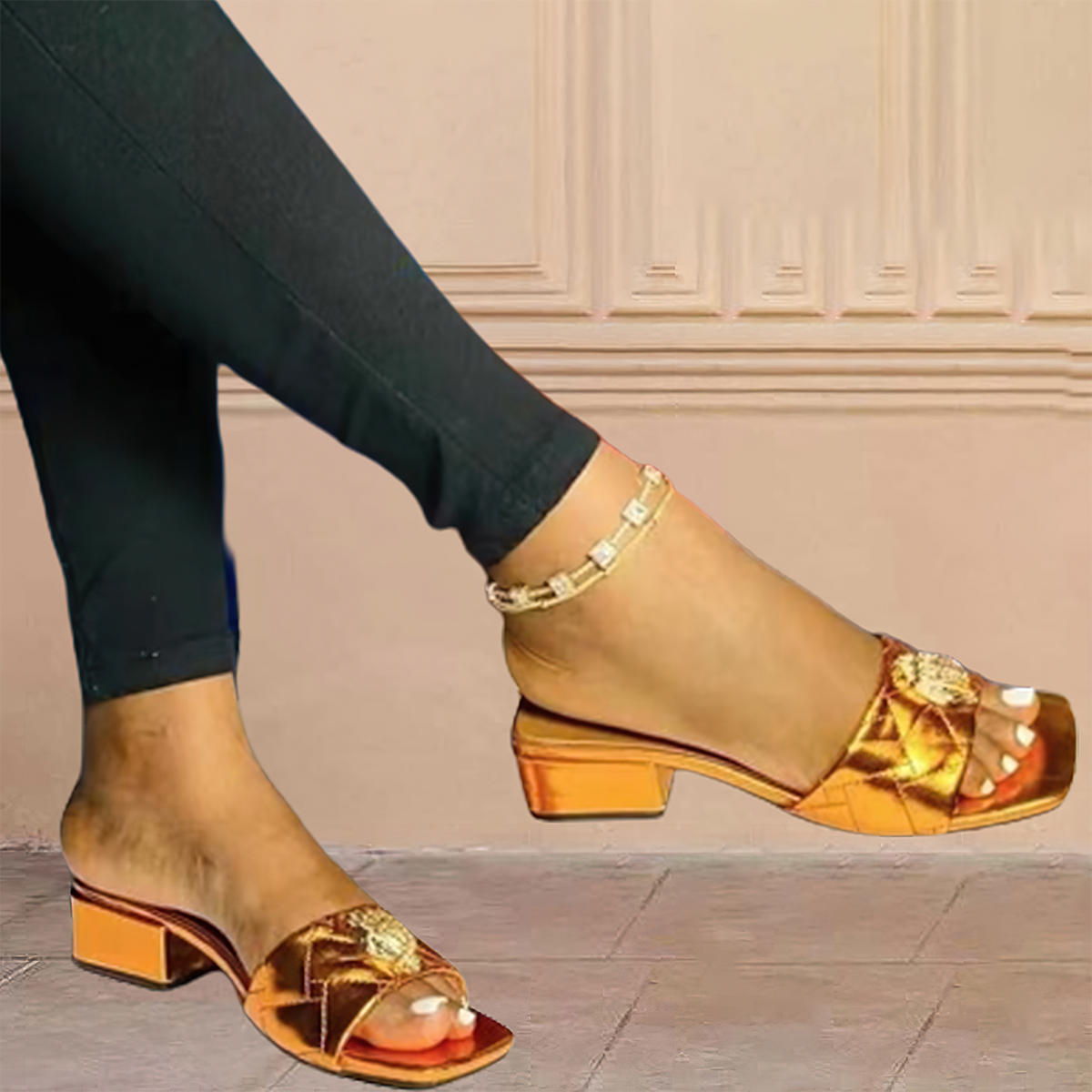 Lodowylabedz Nowe damskie sandały na płaskim obcasie z głową orła na masywnym obcasie