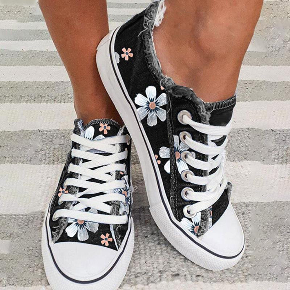 Nowe espadryle z kwiatowym nadrukiem