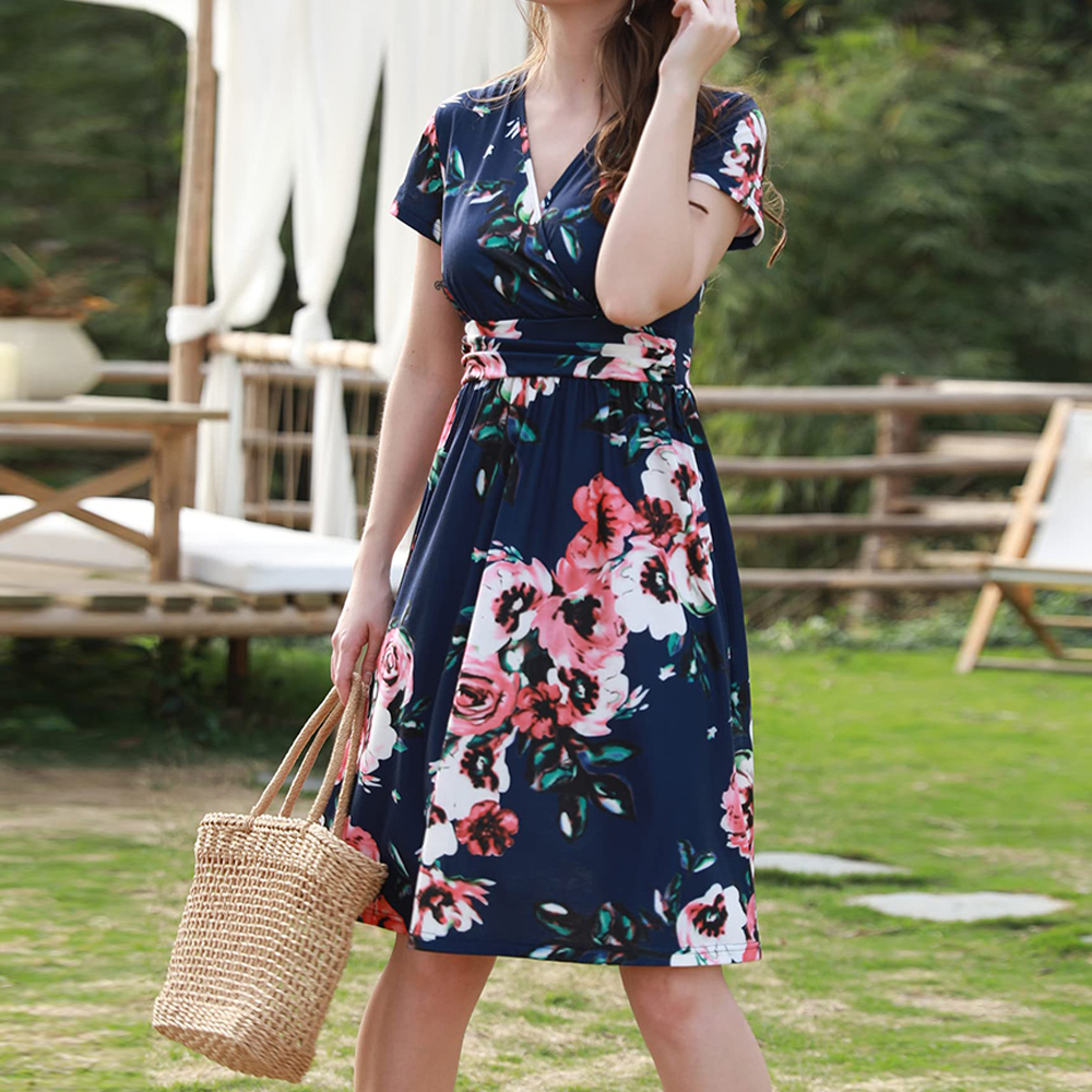 Lodowylabedz Sukienka midi z krótkimi rękawami i kieszeniami