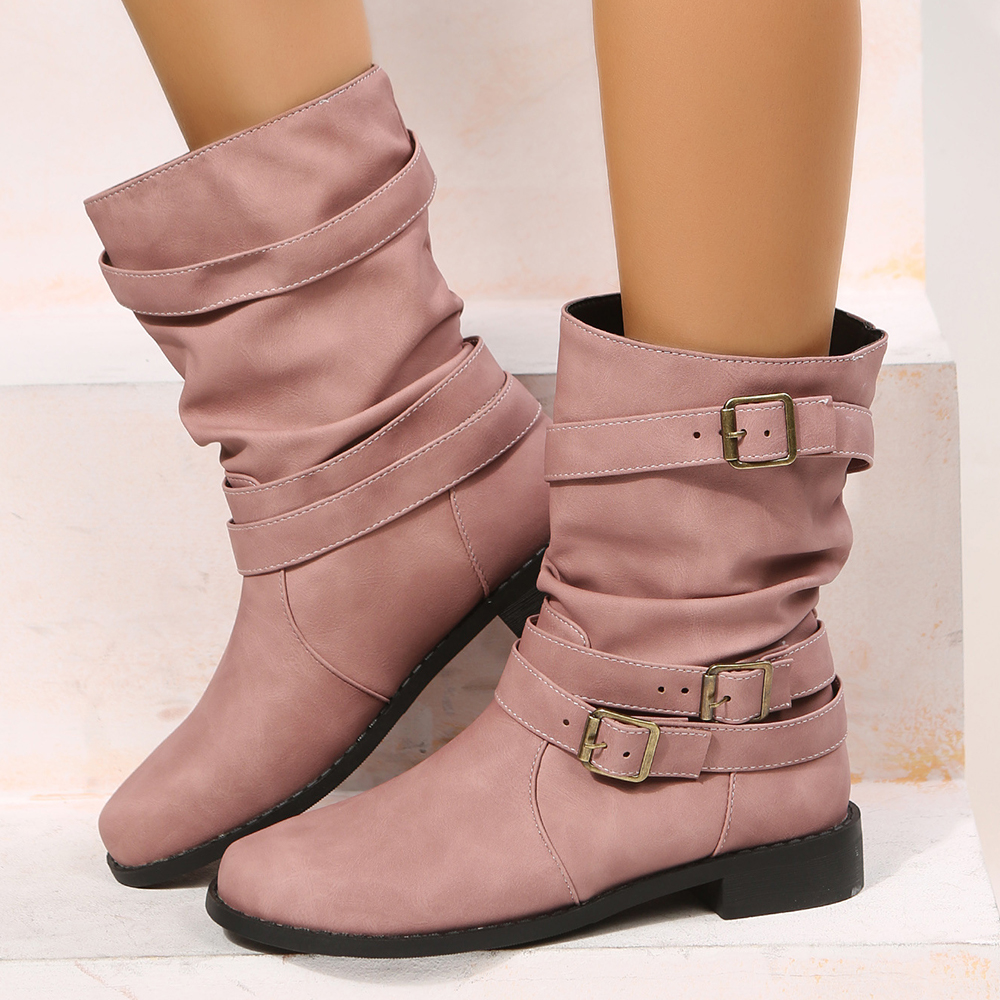 Kozaki Martin z klamrą w stylu vintage