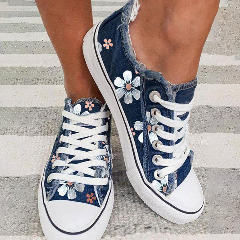 Nowe espadryle z kwiatowym nadrukiem