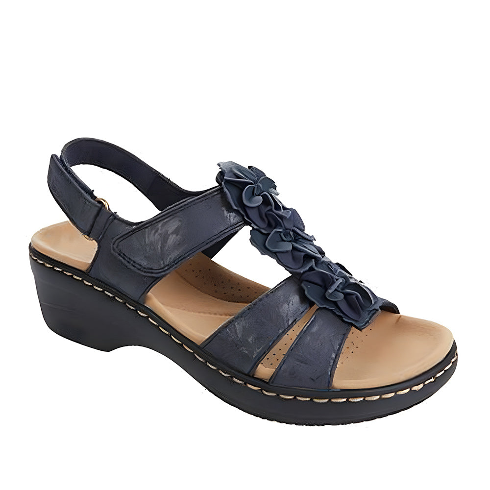 2022 Nowe sandały na koturnie w kwiaty