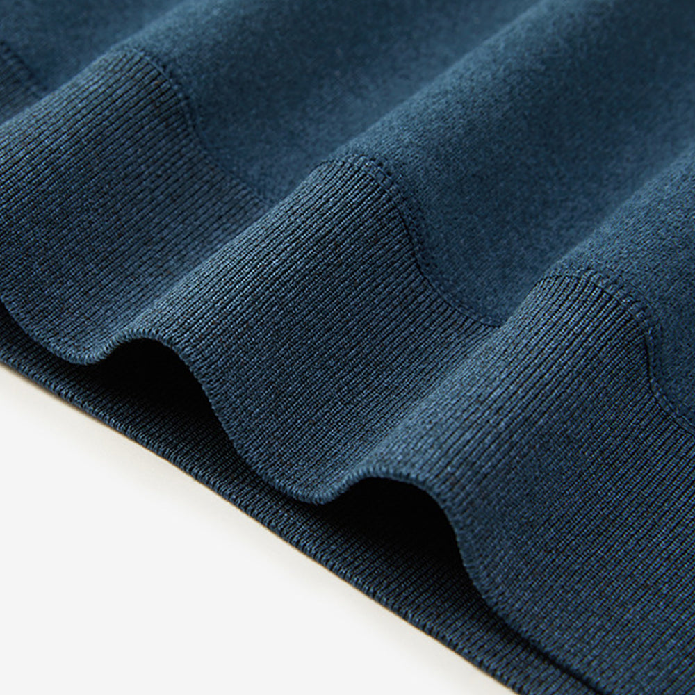 Męski jesienno-zimowy nowy sweter imitujący dwuczęściową koszulę na dole