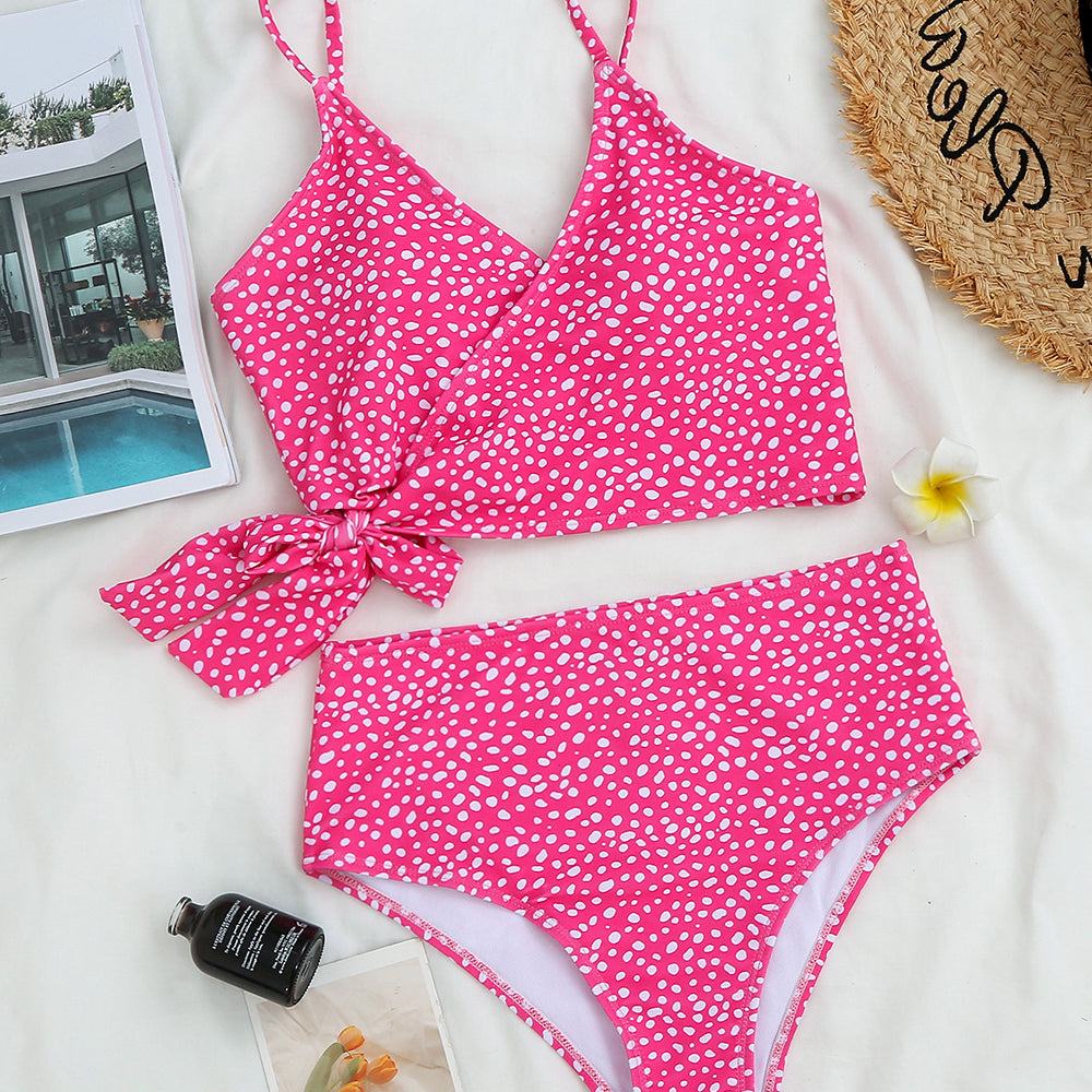 Dwuczęściowy strój kąpielowy ze sznurowanym nadrukiem