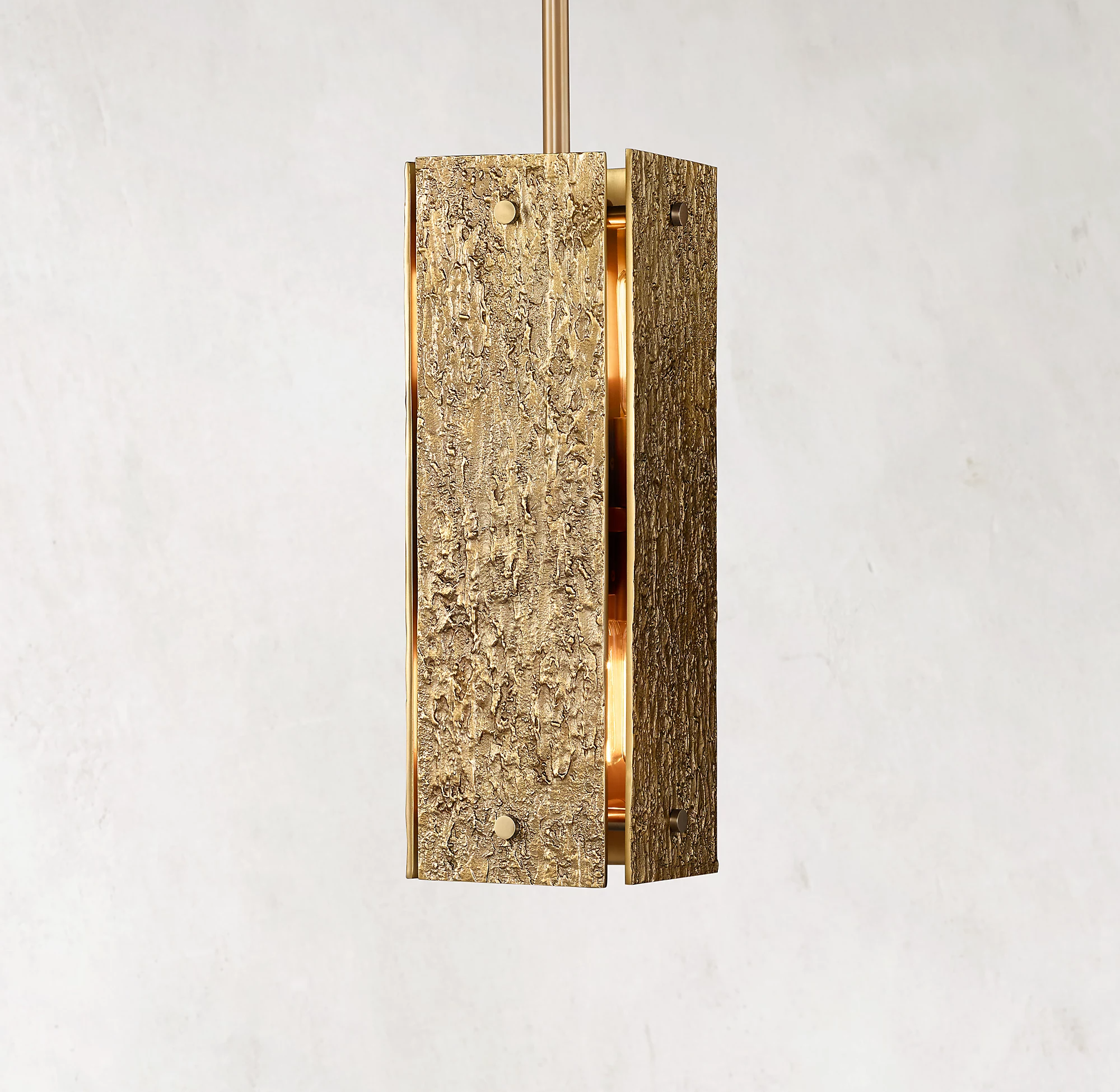 Vouvray Rectangular Pendant Light 19"-konalight
