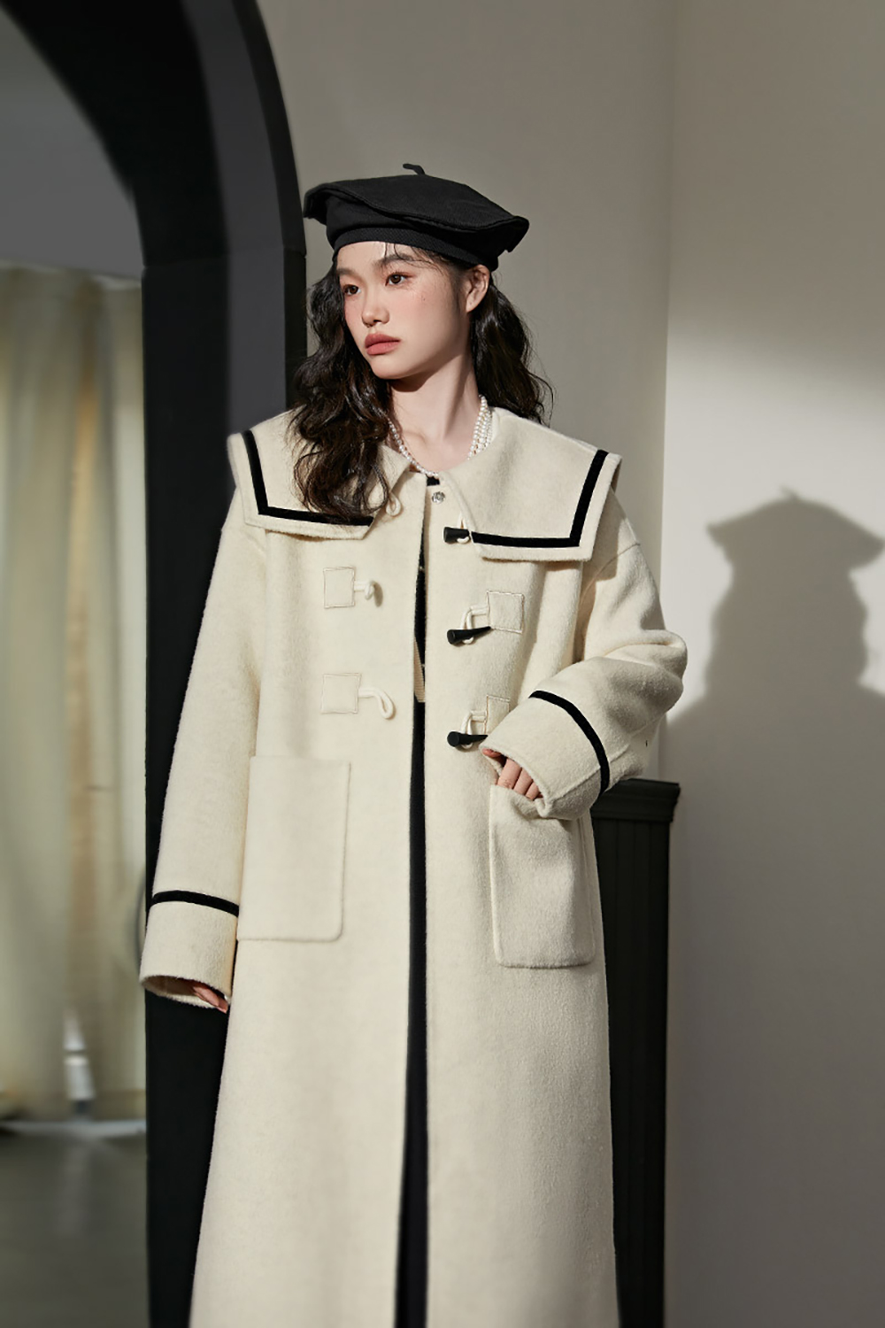 Horn button woolen coat women's 2022 winter new long lapel beige double-sided woolen coat