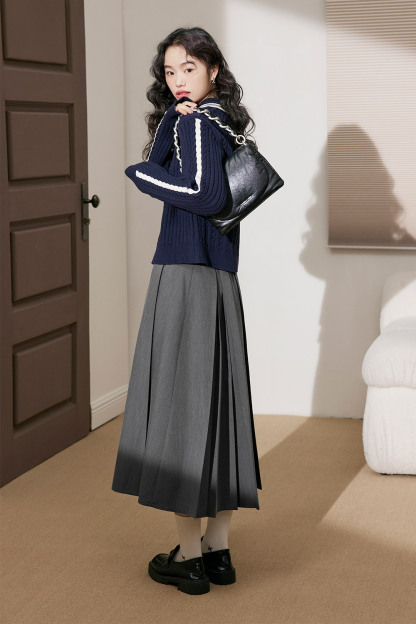 High-waist pleated skirt – KUOSE.com High-waist pleated skirt – KUOSE.com