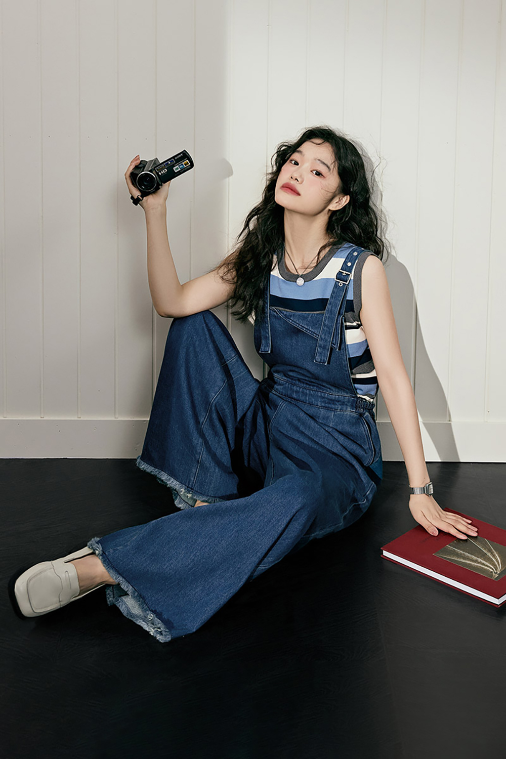Retro-style denim jeans