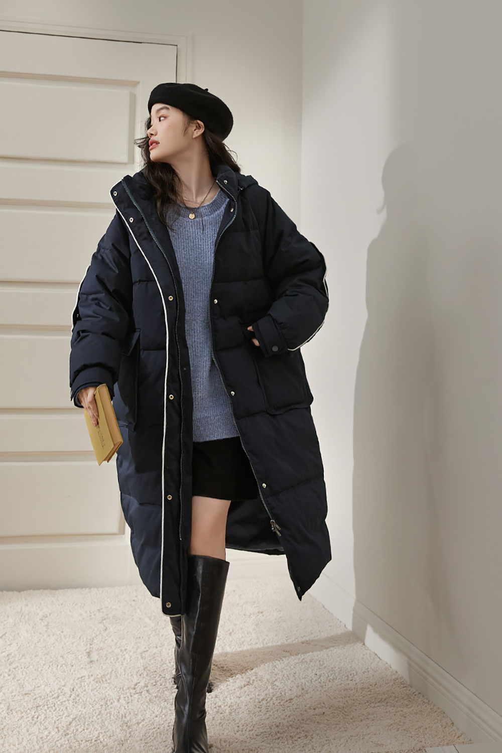 Mid-length navy blue hooded down jacket