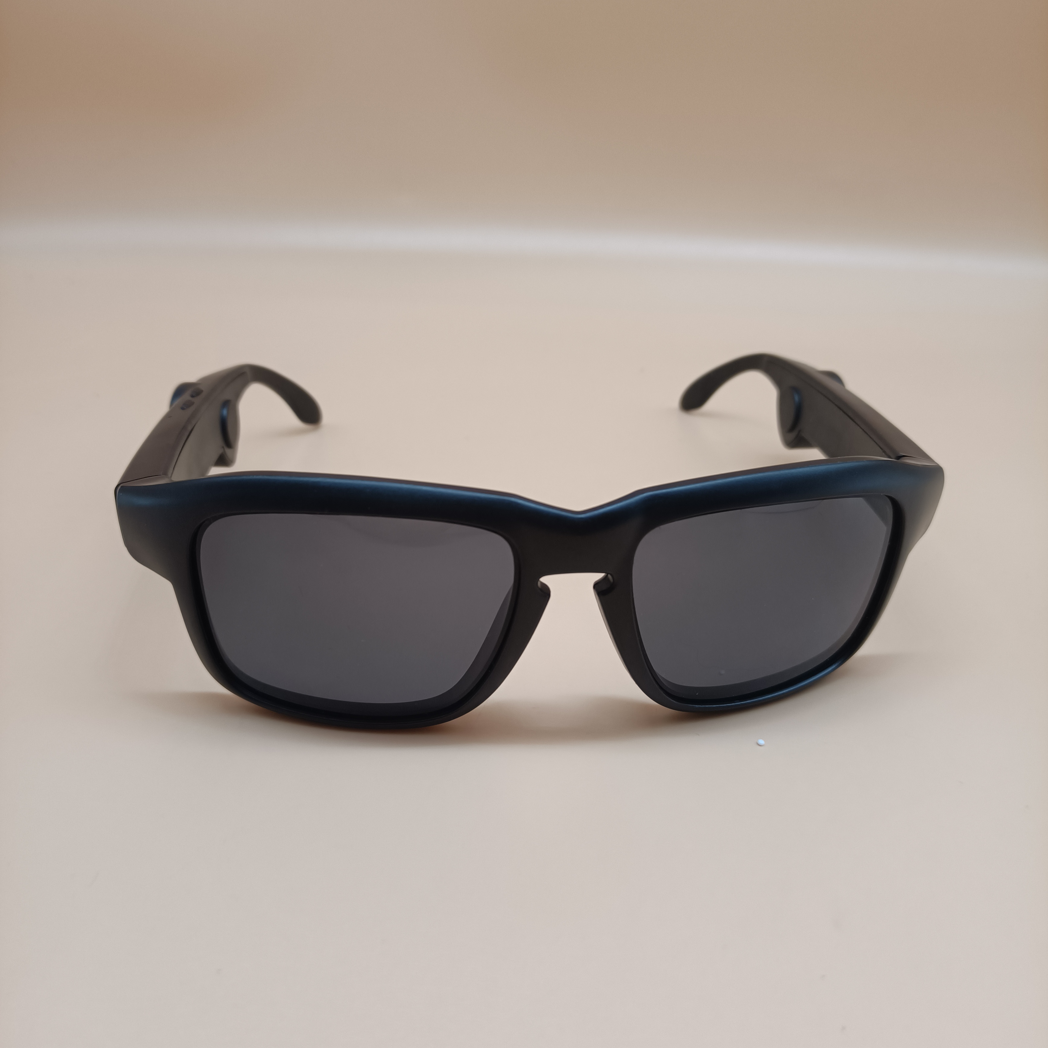 Bsimbet Smartglasses,Create a healthy life and efficient office artifact