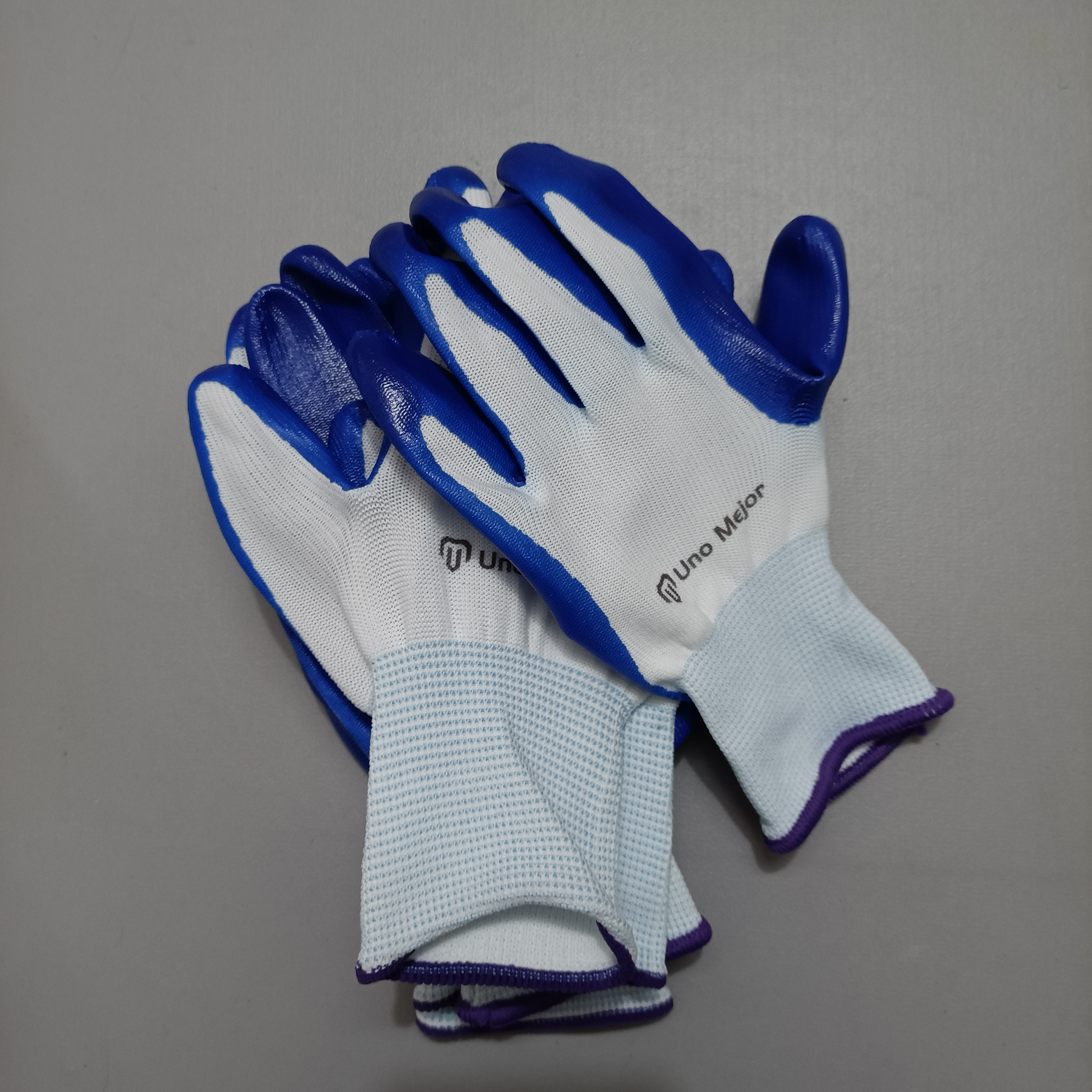 Uno Mejor Protective work gloves, premium non-slip blue rubber coated work safety gloves
