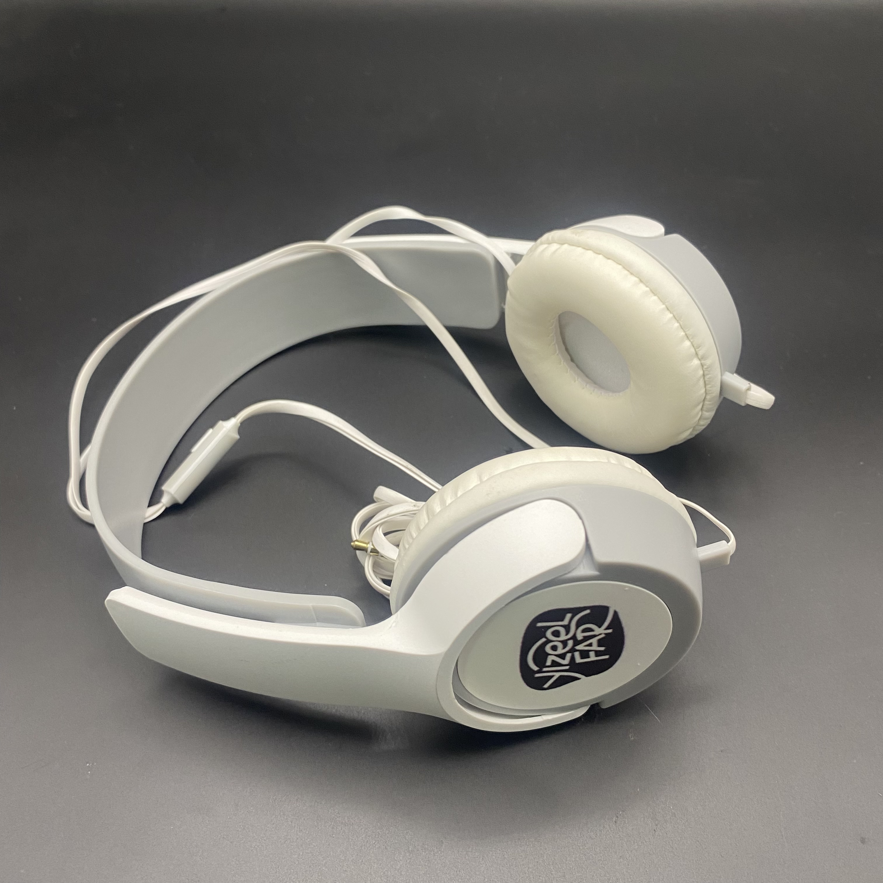 yizeelFAR Headphone,Wired earphone On-Ear 3.5mm Jack Computer Headset 