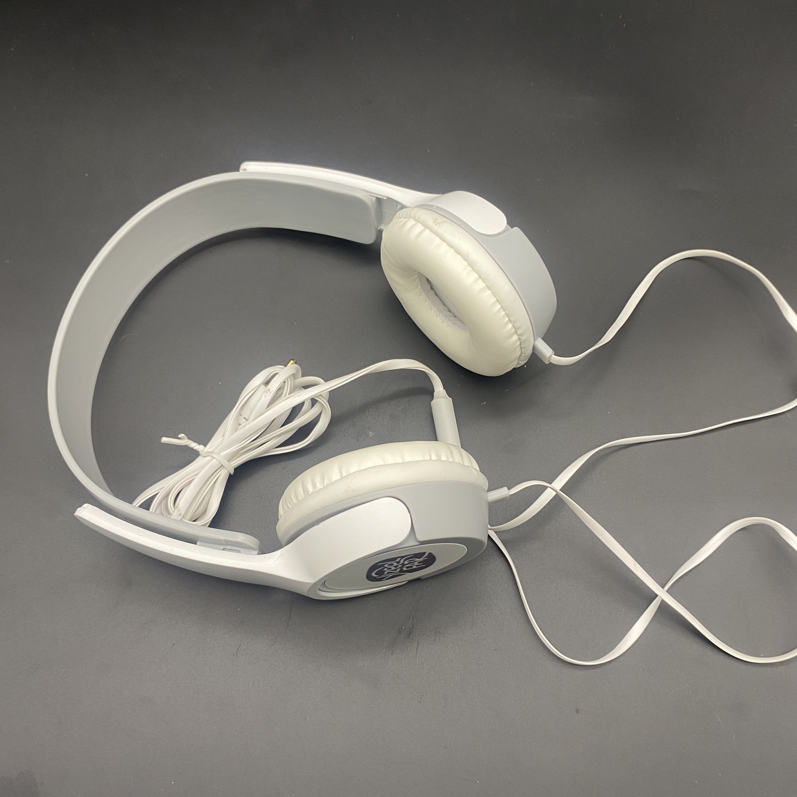 yizeelFAR Headphone,Wired earphone On-Ear 3.5mm Jack Computer Headset 