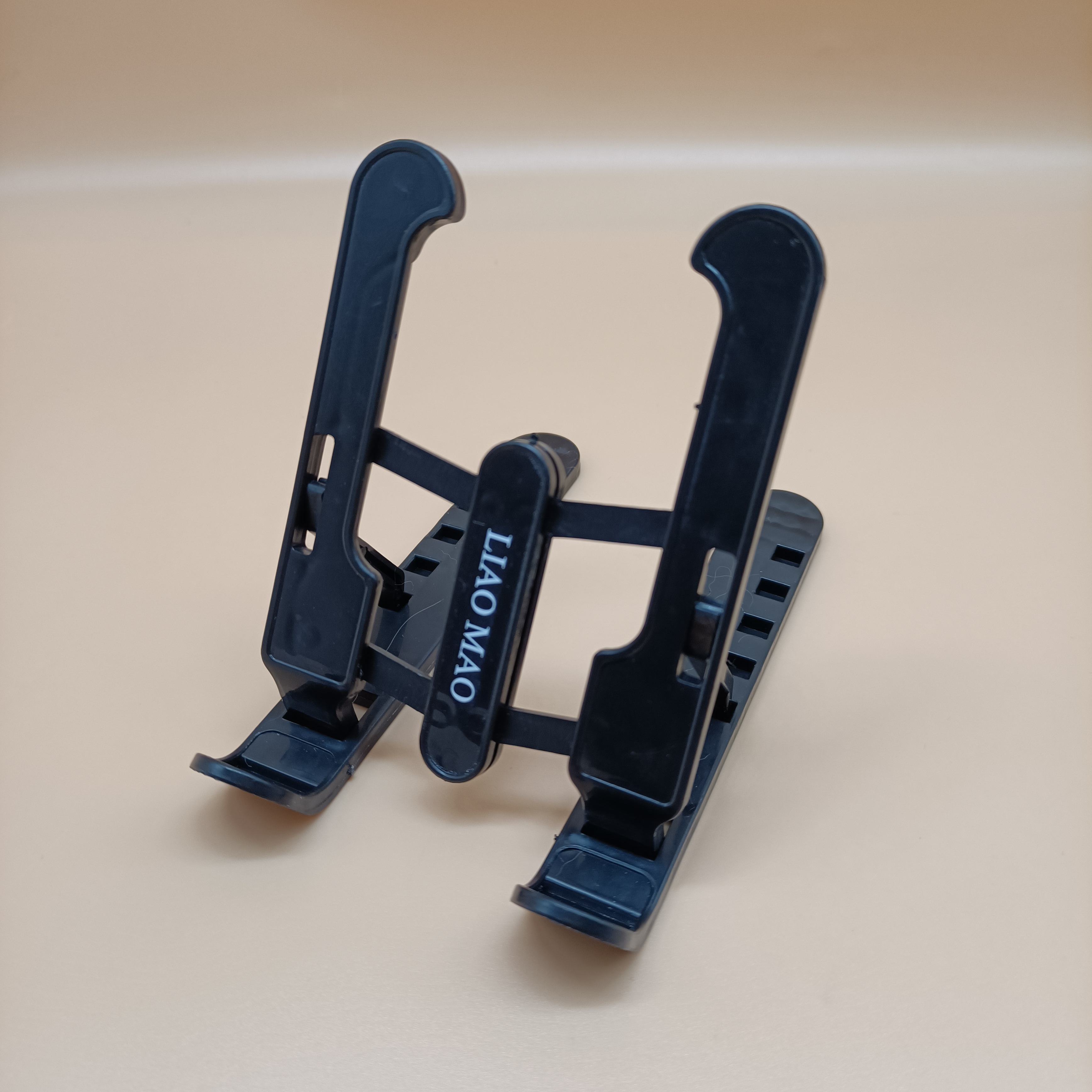 LIAO MAO Stands adapted for tablet computers, tablet foldable lightweight stand with six adjustable gears