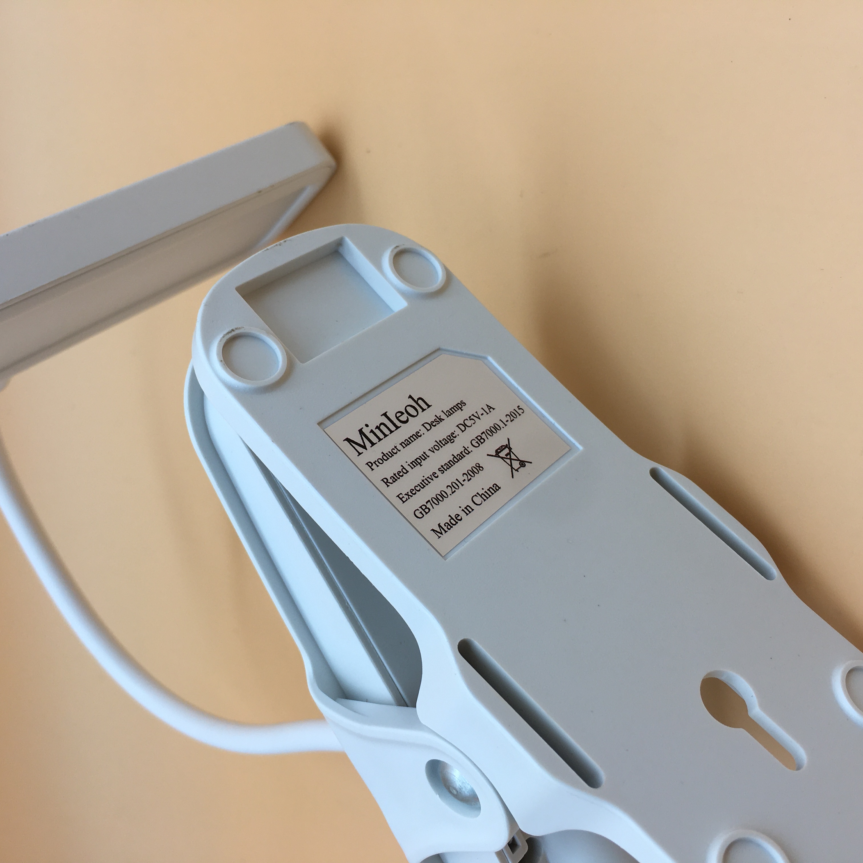 MinIeoh Desk lamps,LED Desk Lamp with USB Charging Port, Dimmable Eye-Caring Reading Light, Touch Control