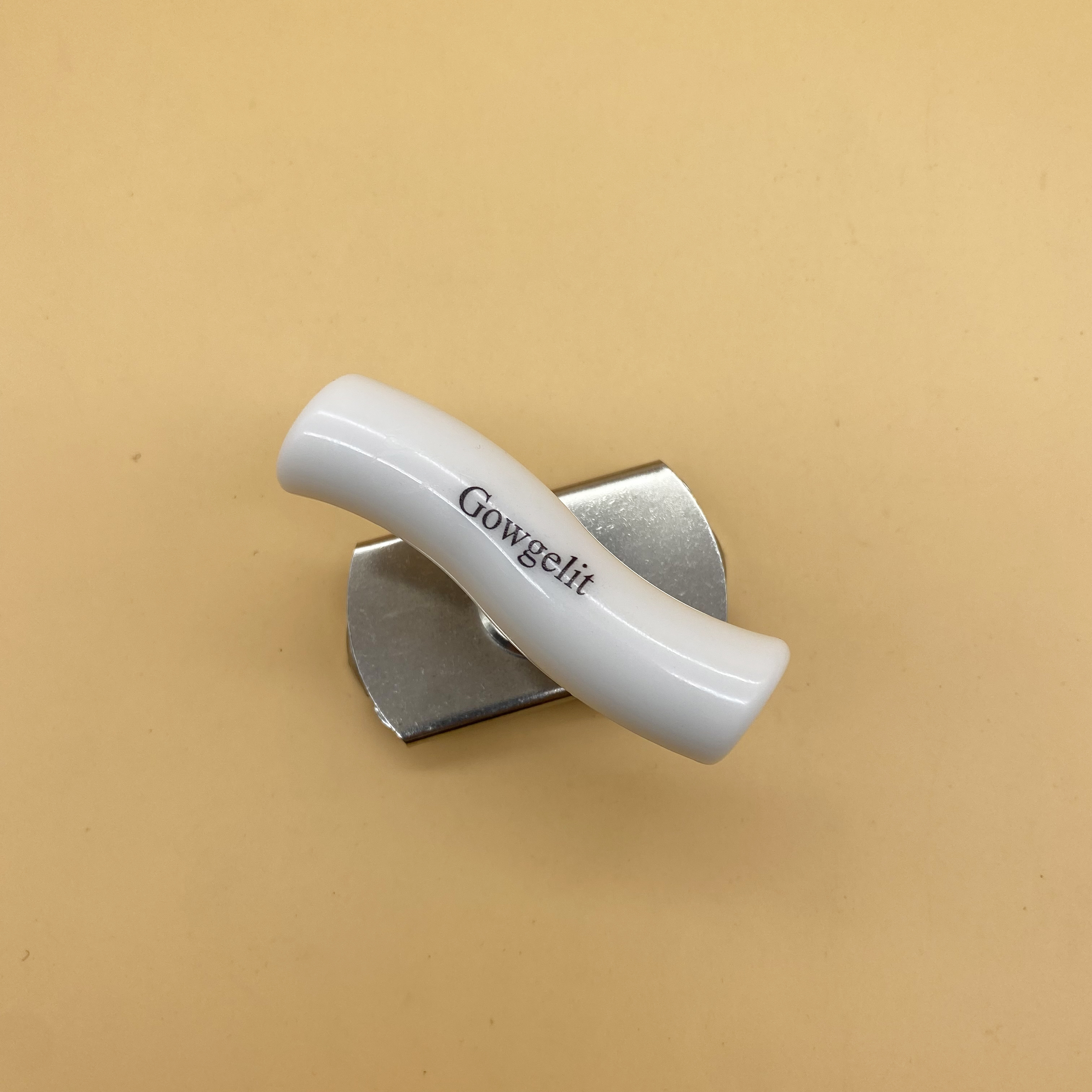 Gowgelit Jar openers, Stainless Steel Multifunctional Adjustable Bottle Opener for 1-4" Jars