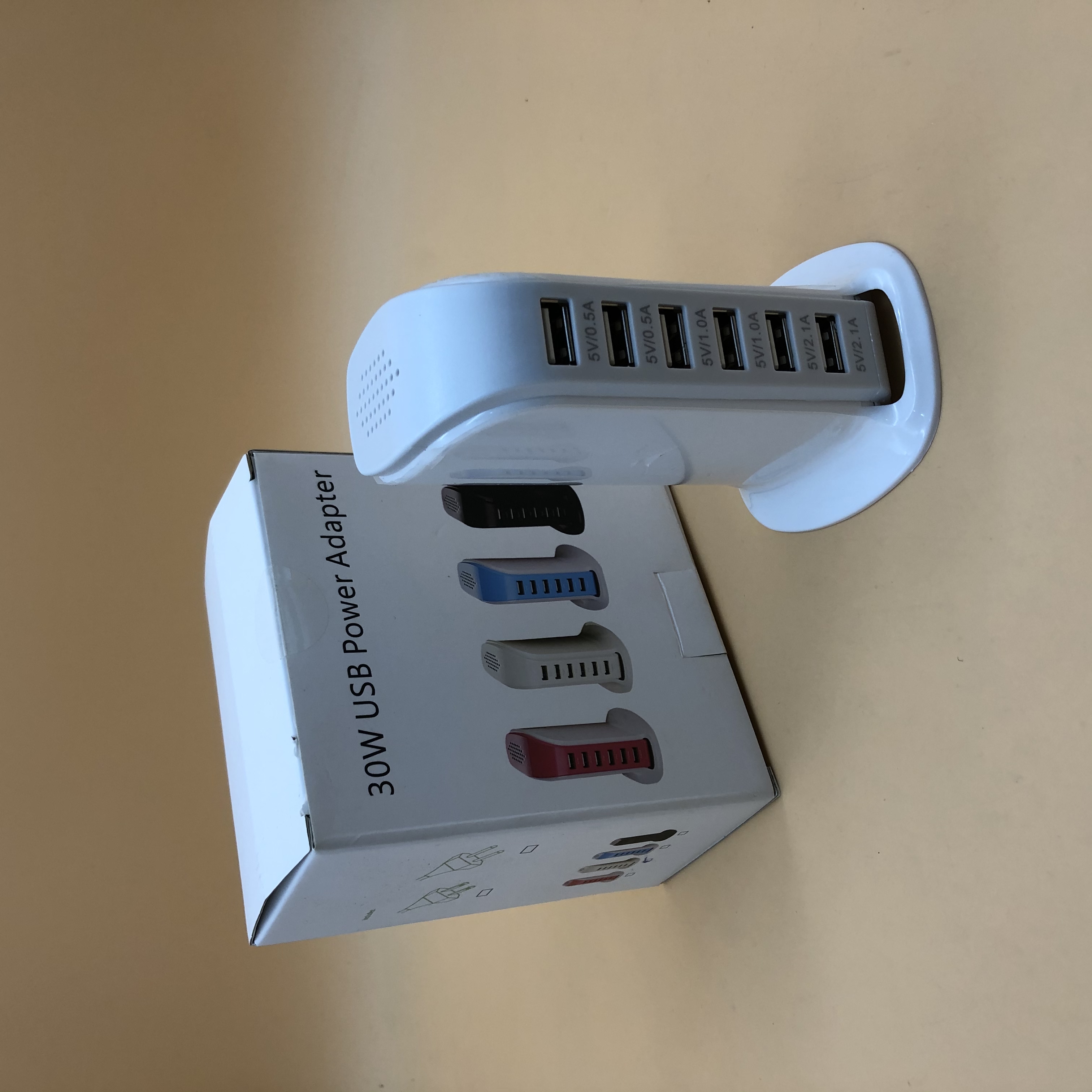 30W USB Power Adapter，6-port USB desktop charging station for a variety of electronic devices