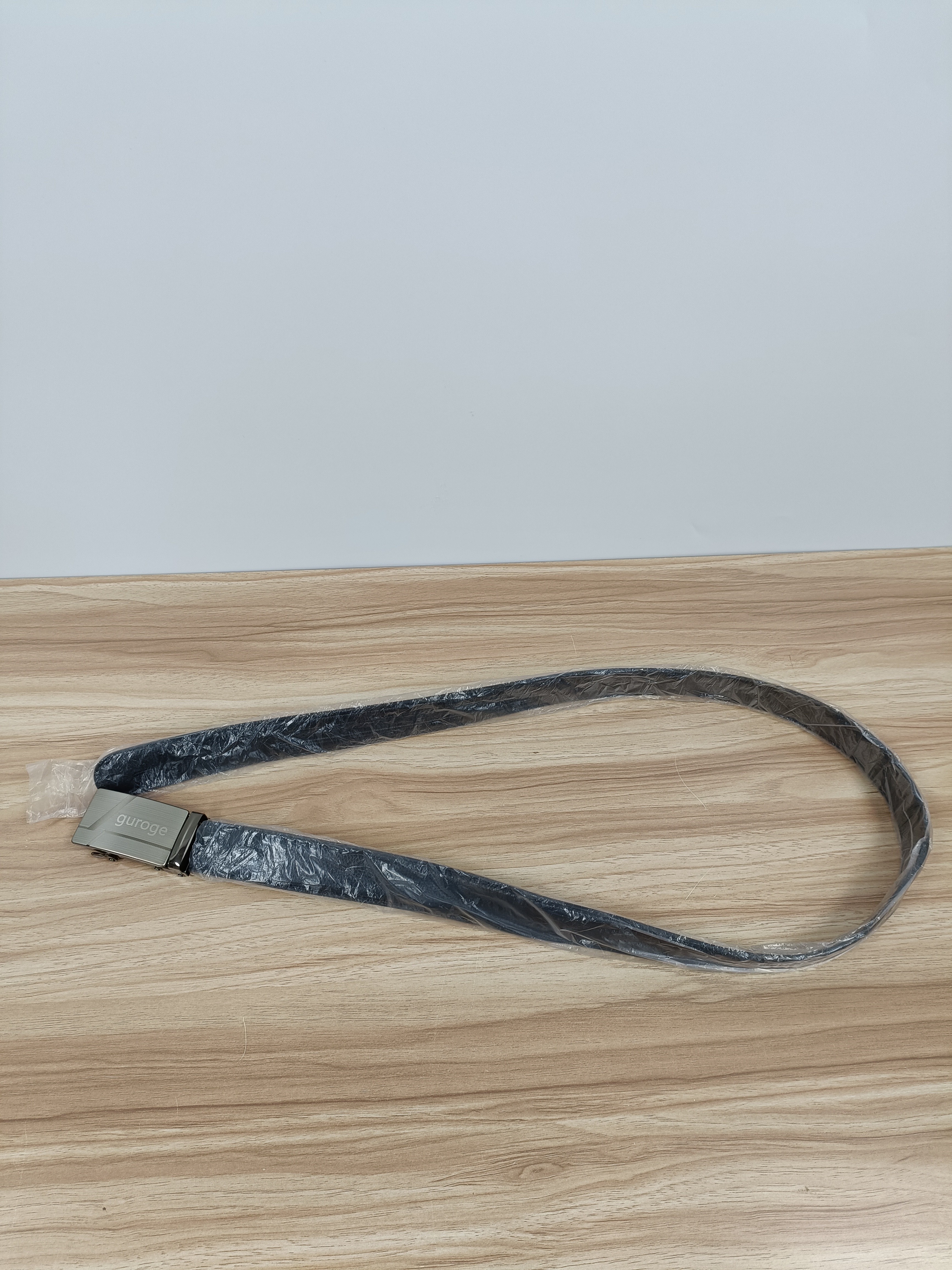 guroge Belts made of leather, Men’s Casual Leather Leather Belts 4MM Thick Alloy Prong Buckle