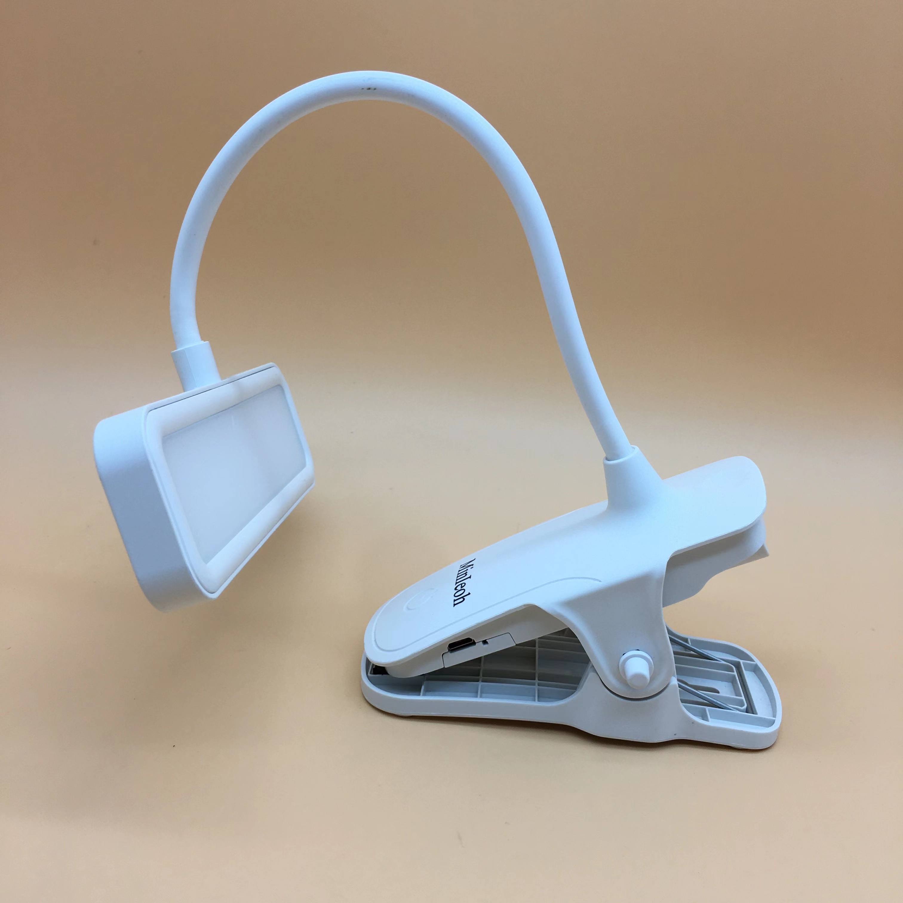MinIeoh Desk lamps,LED Desk Lamp with USB Charging Port, Dimmable Eye-Caring Reading Light, Touch Control