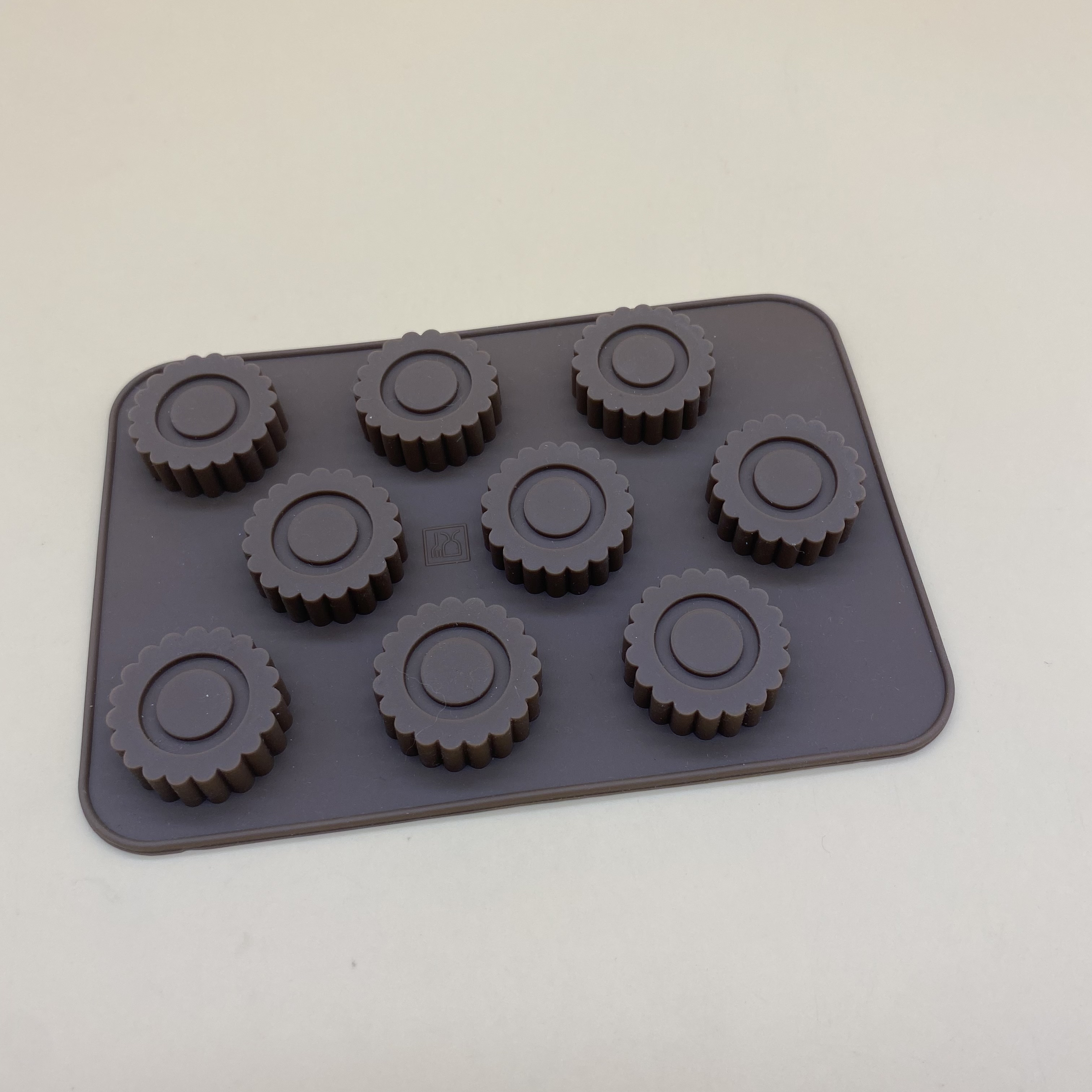 SRNRUS Chocolate molds, Silicone MOLDS Non-Stick Chocolate mold, 9-Piece Per Mold