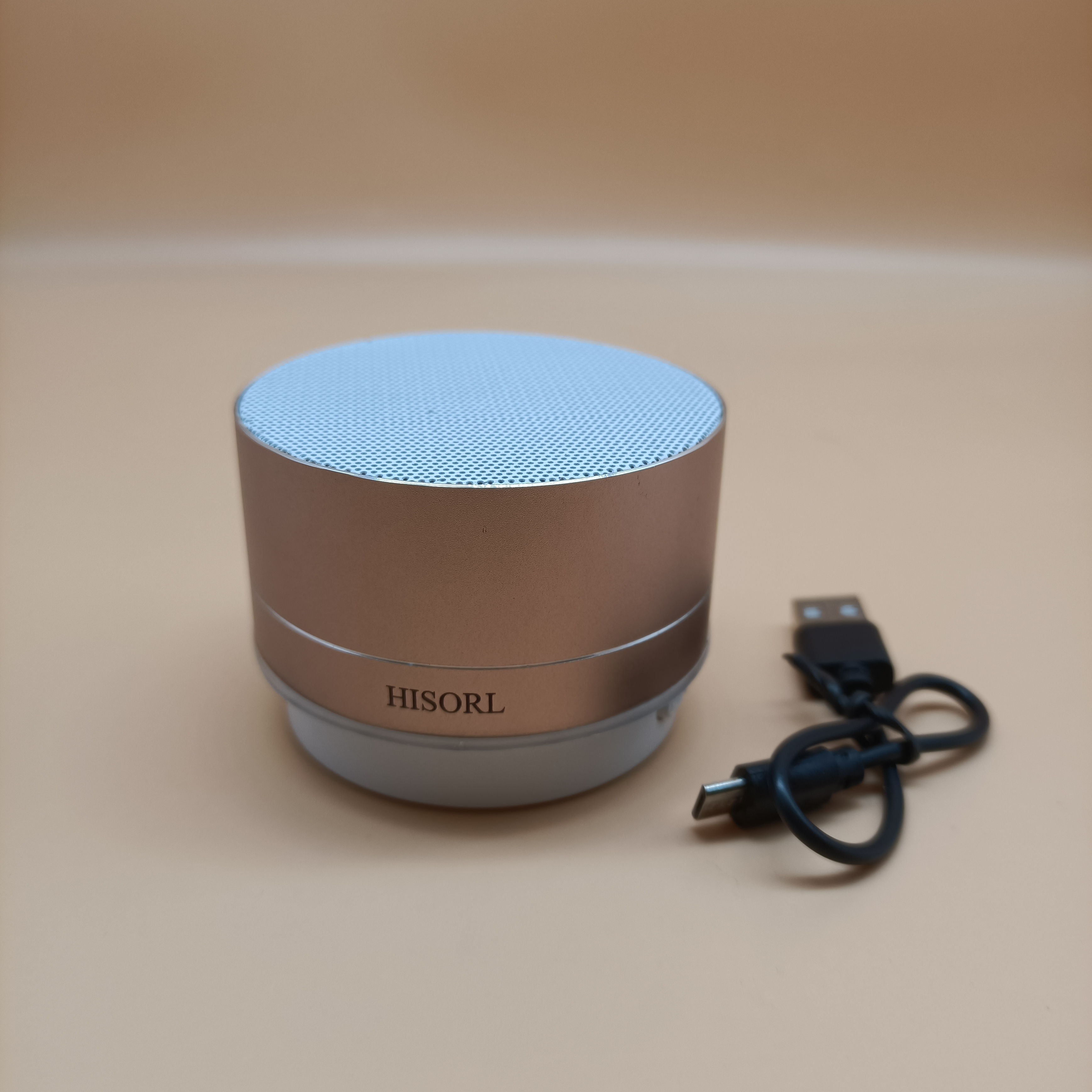  HISORL Personal stereos,Hands-free calling, USB flash drive, TF card, HD sound and bass for iPhone Ipad Android smart phones and more