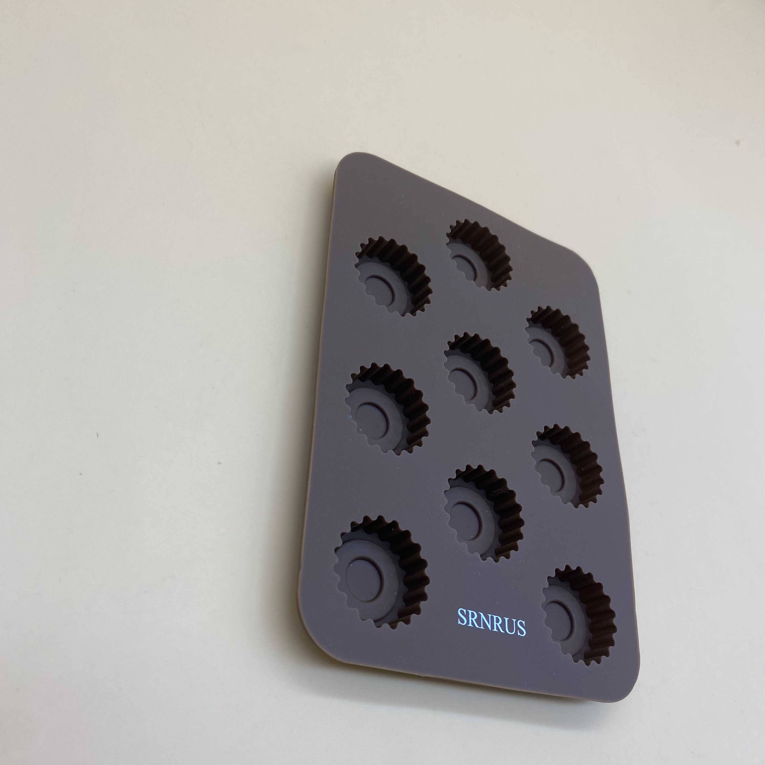 SRNRUS Chocolate molds, Silicone MOLDS Non-Stick Chocolate mold, 9-Piece Per Mold