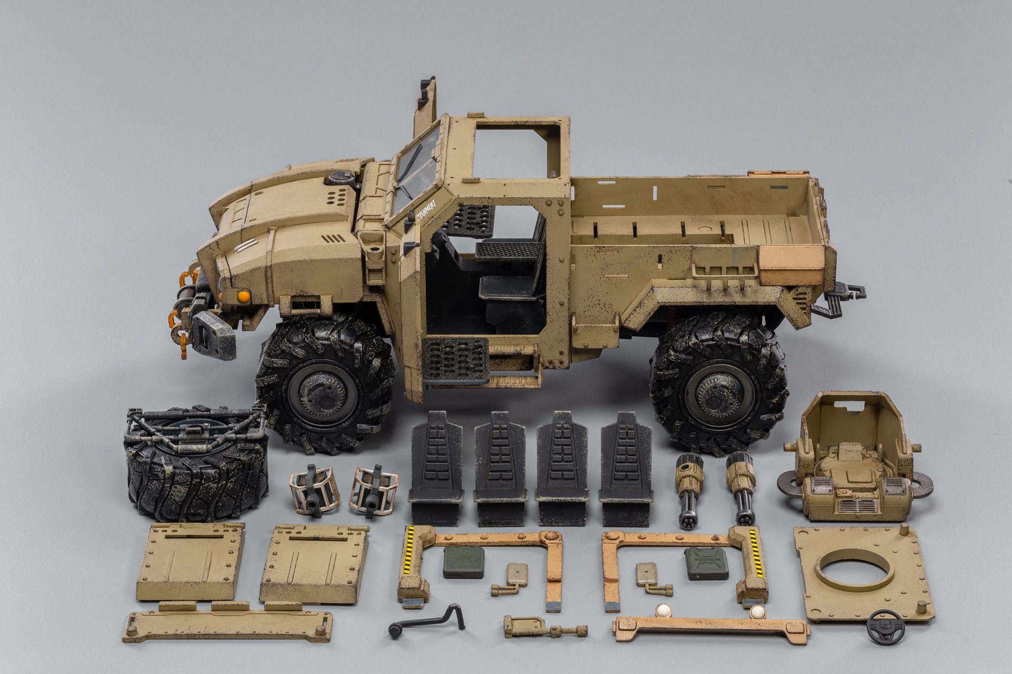 JoyToy 1/18 Scale Yellow Off-Road Vehicle Model Car Toy Matching 4 inches Action Figures