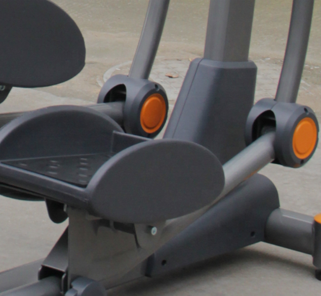 Commercial Cross Trainer