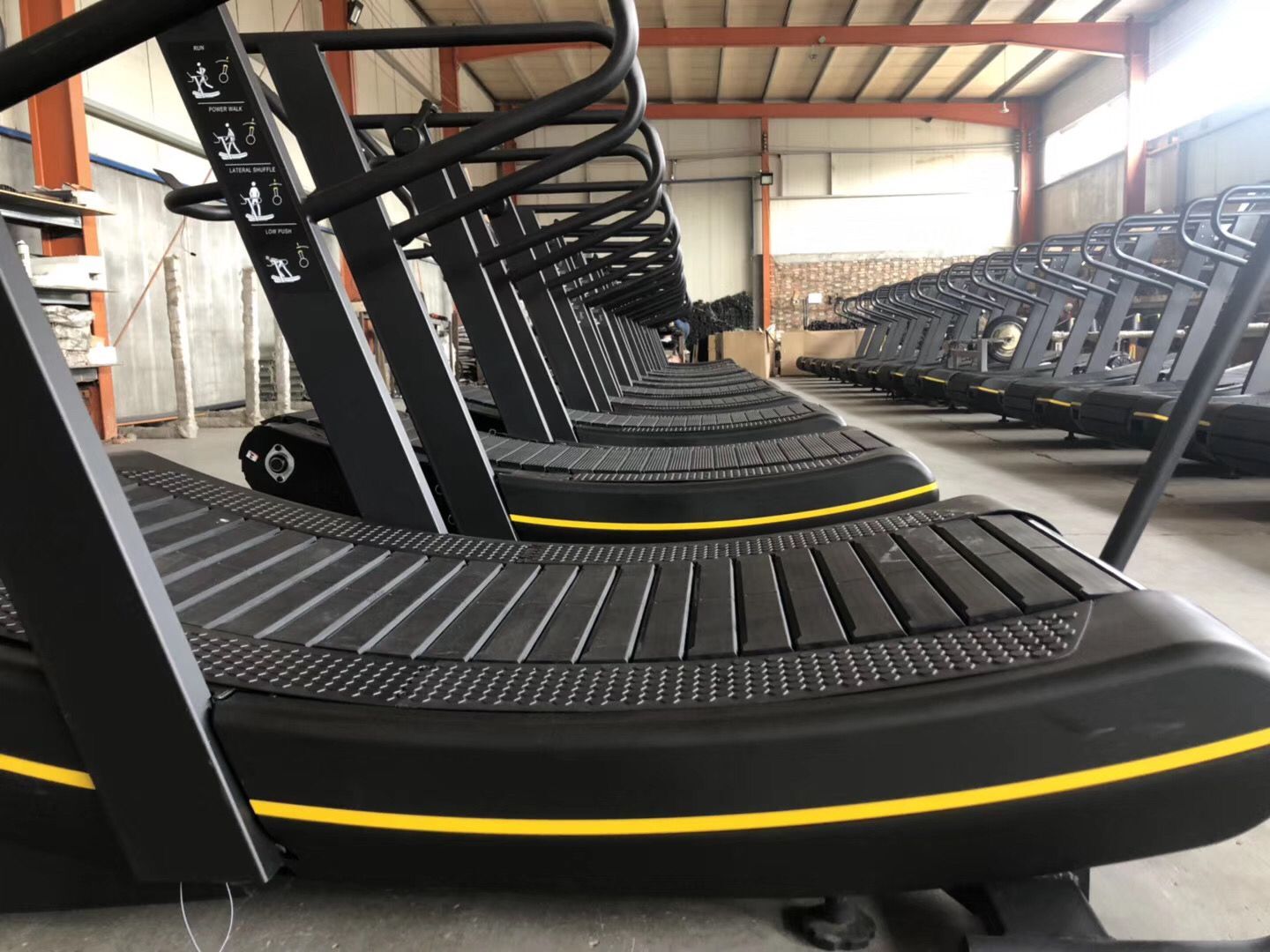 Magnet Resistance Self Generating Curve Treadmill