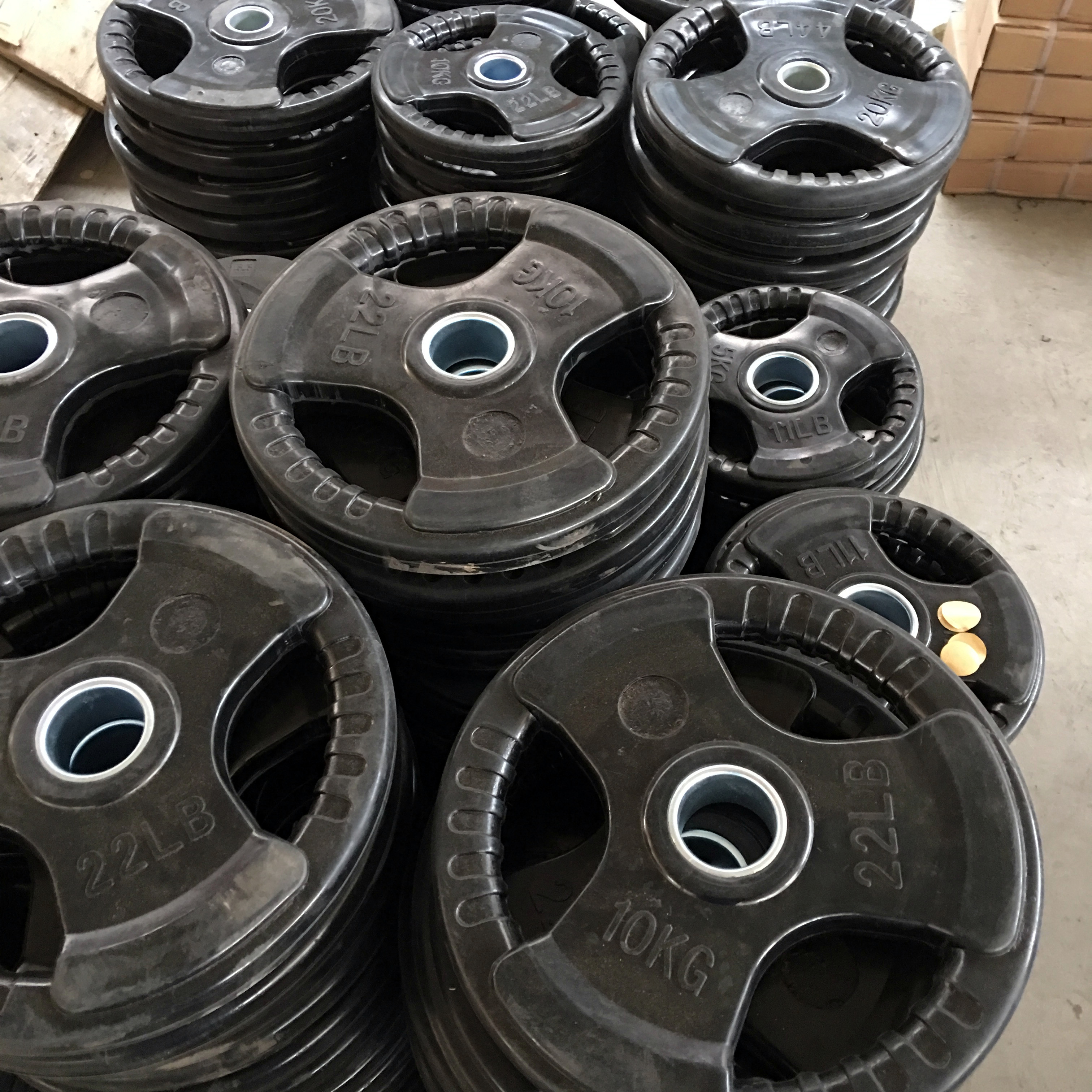 3 Holes Black Rubber Coated Weight Plate