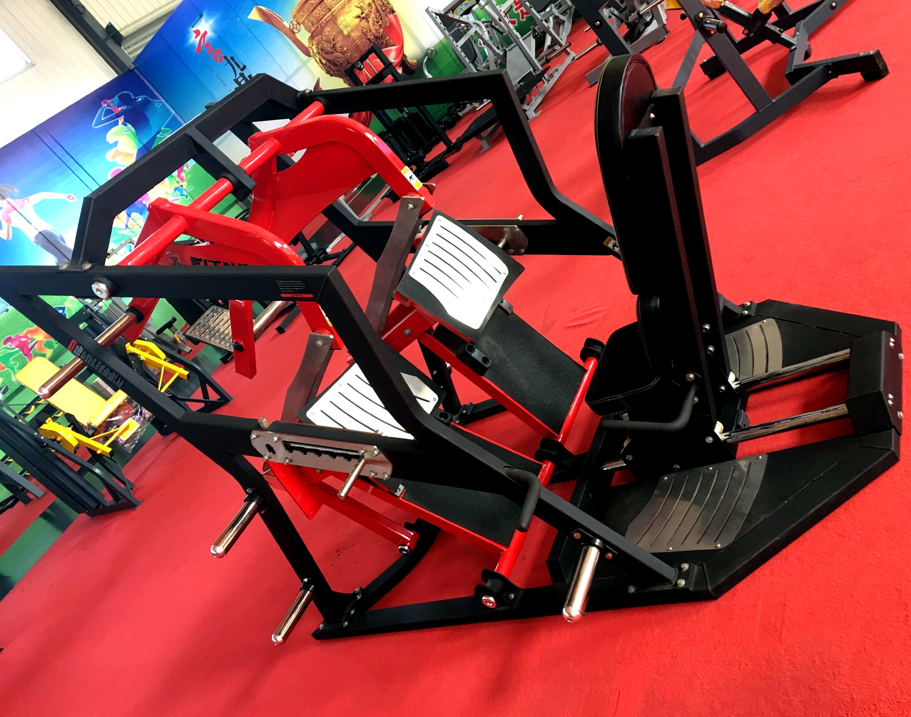 Iso-Lateral Leg Press