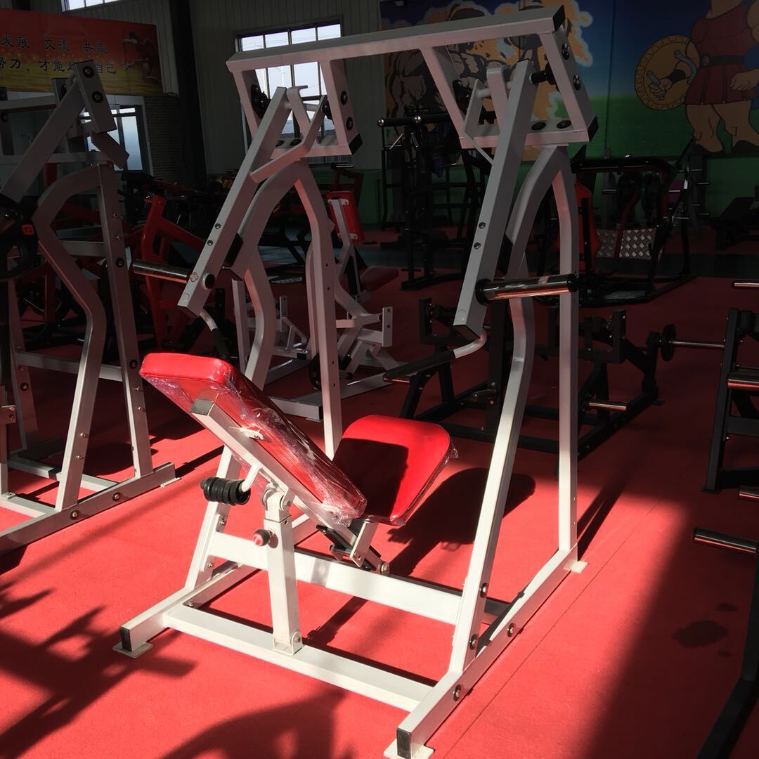 Iso-Lateral Shoulder Press