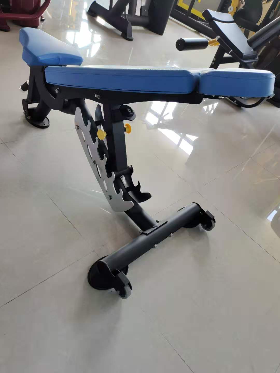 Commercial Incline Bench