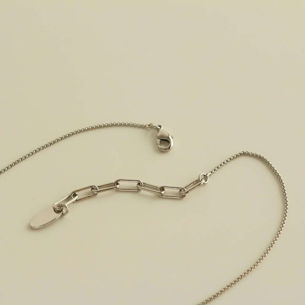 Yamileth Heart Necklace (Silver)