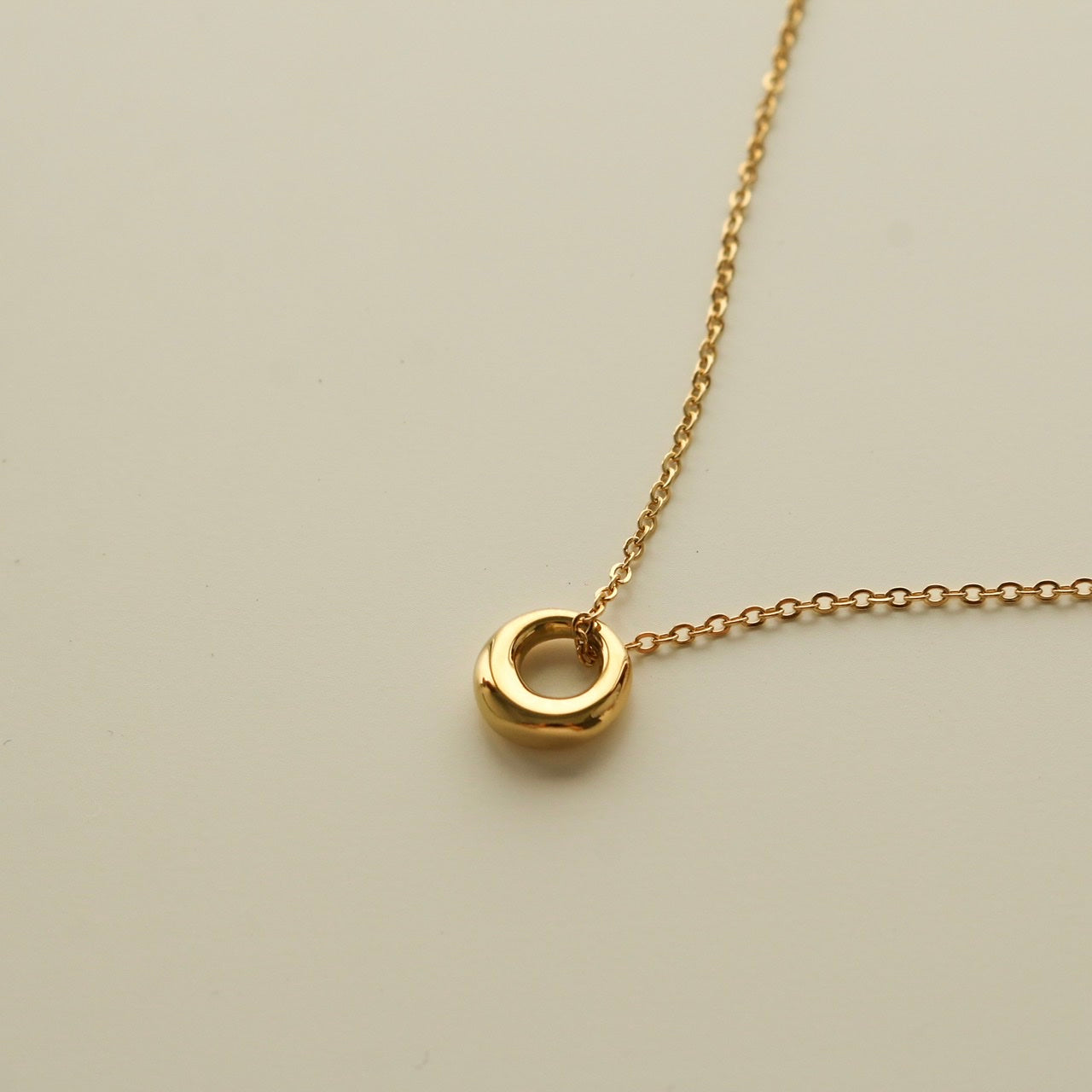 Tatum Donut Necklace