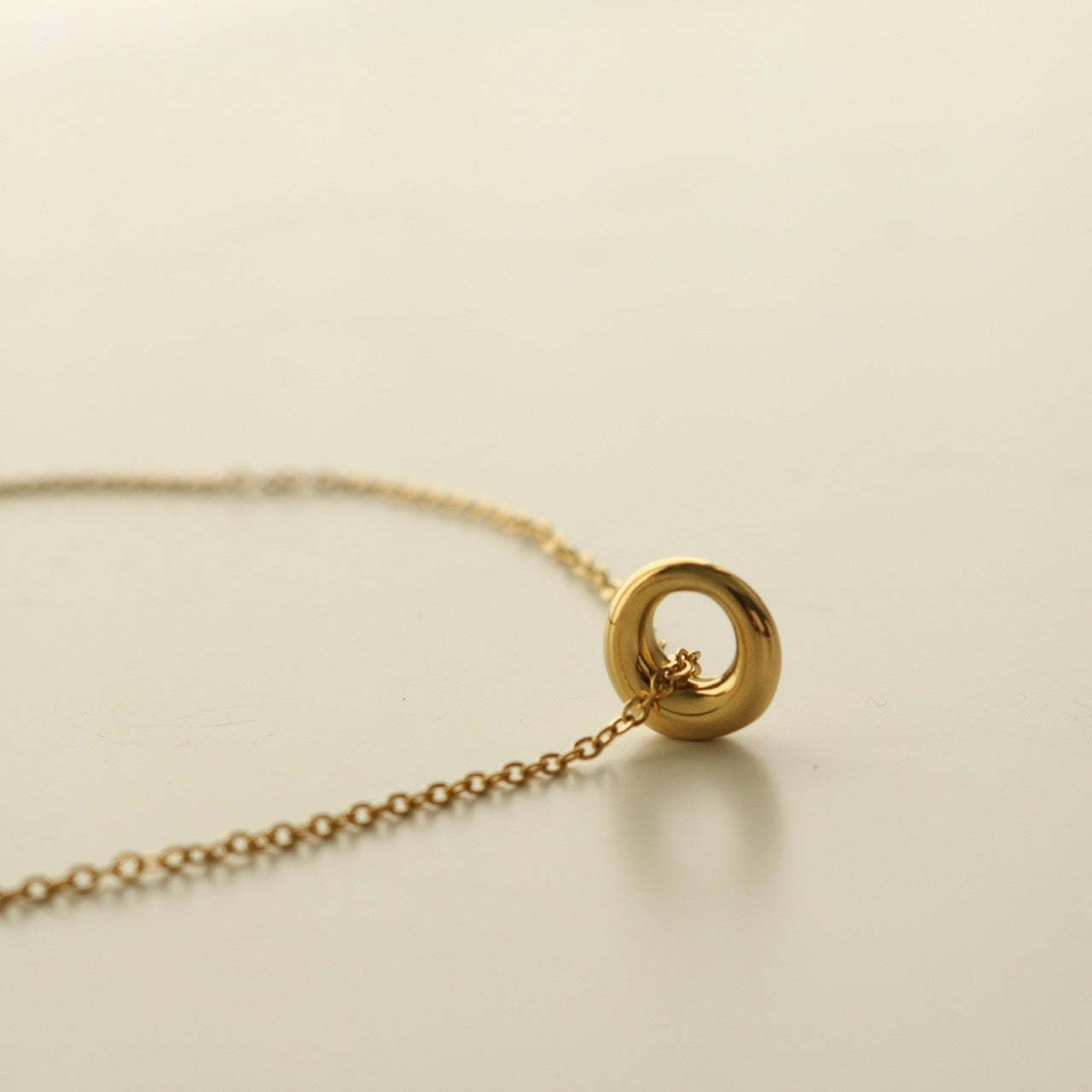 Tatum Donut Necklace