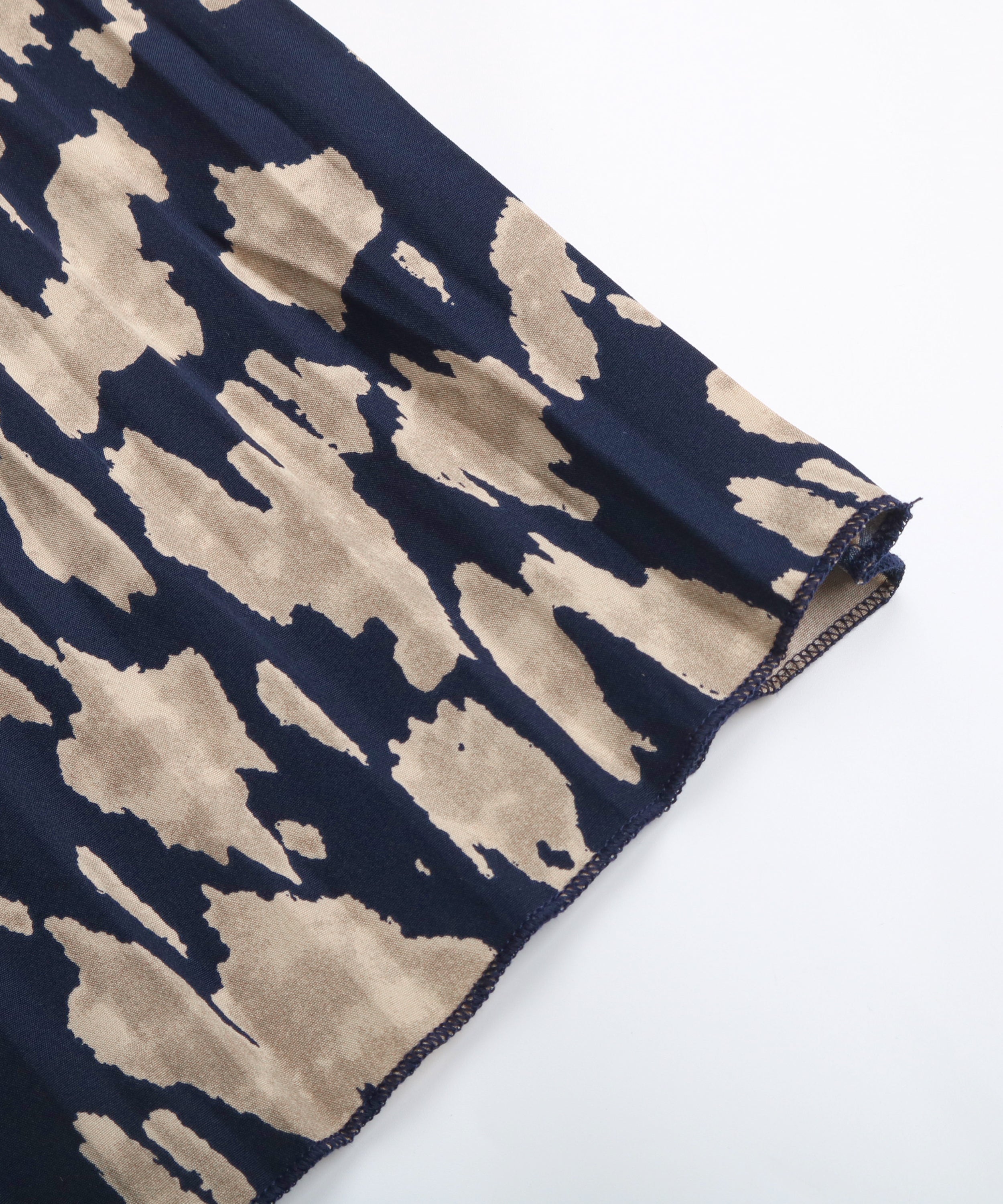 Allover Print Notched Neckline Pleated Hem Belted Midi Dress