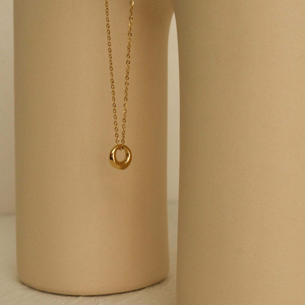 Tatum Donut Necklace