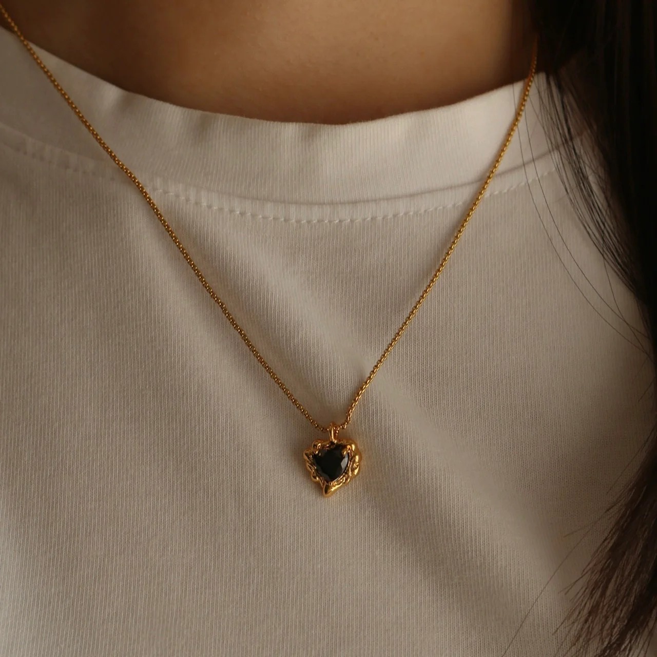 Yamileth Heart Necklace (Gold)