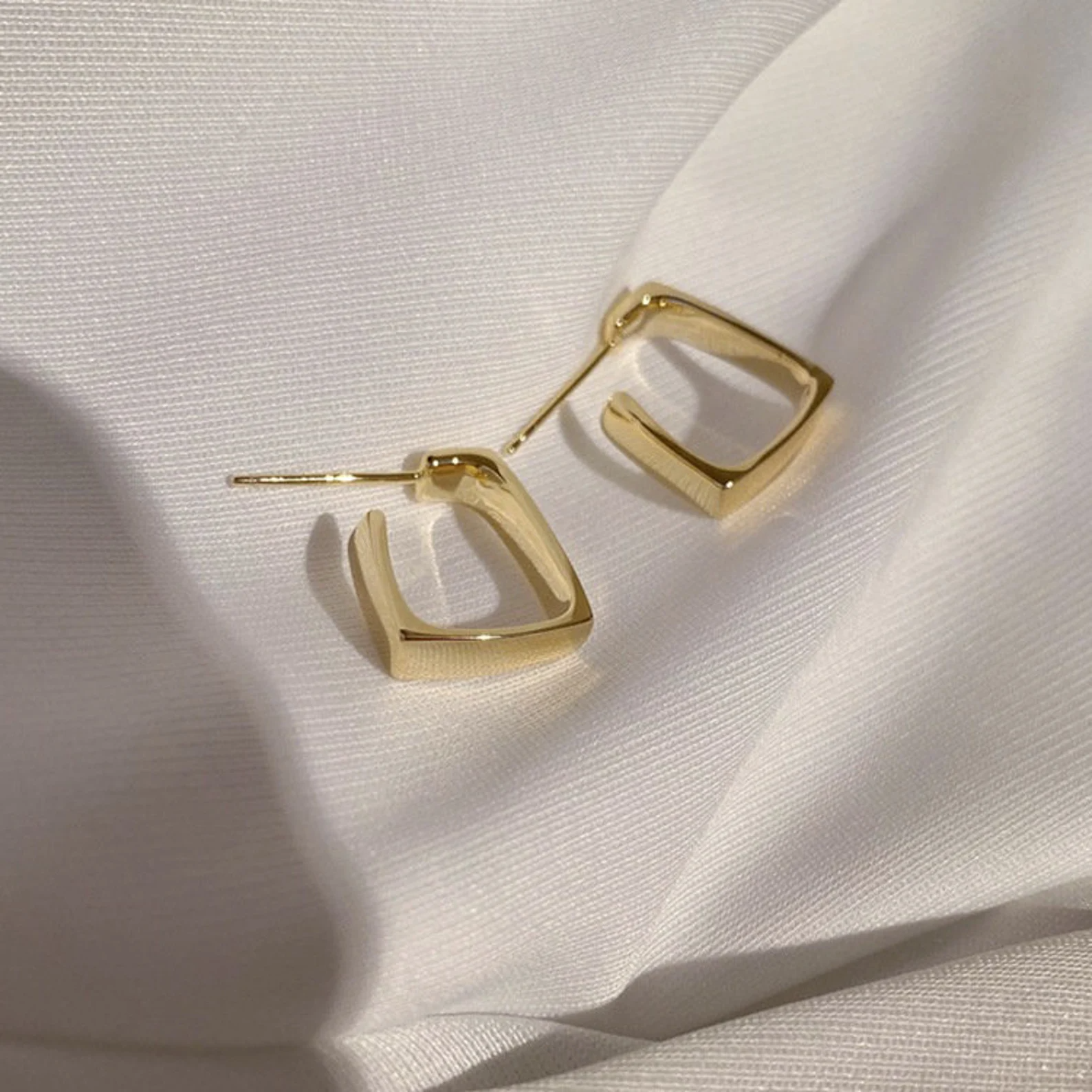 18k Gold Handmade Geometric Hoop Earrings