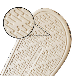 The durable anti-slip outsole allows your feet to have good grip
