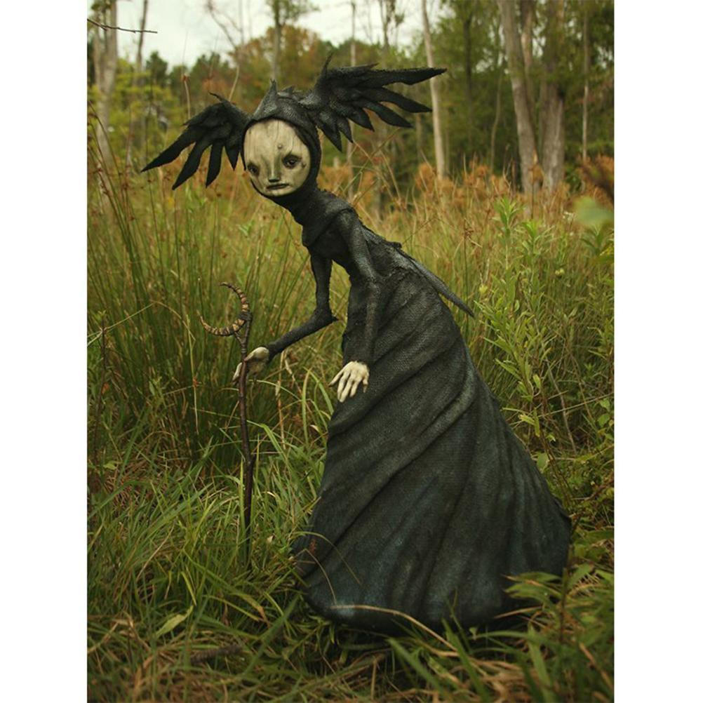 Halloween Witch Figurine Statue Resin Creepy Witch Sculptures Garden Decoration