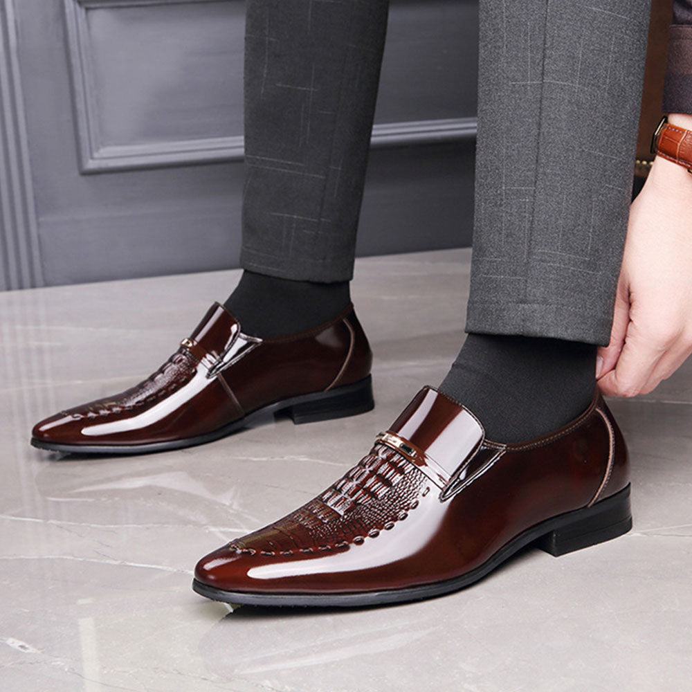 Chaussures en cuir d'affaires à bout pointu à imprimé crocodile pour hommes à la mode