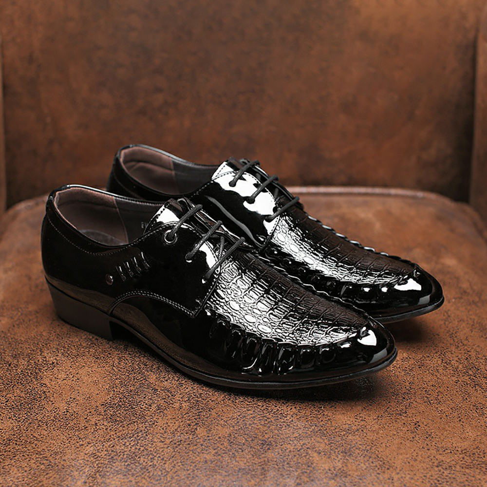 Lunebrille 2023 chaussures en cuir d'affaires en cuir brillant à bout pointu et motif crocodile
