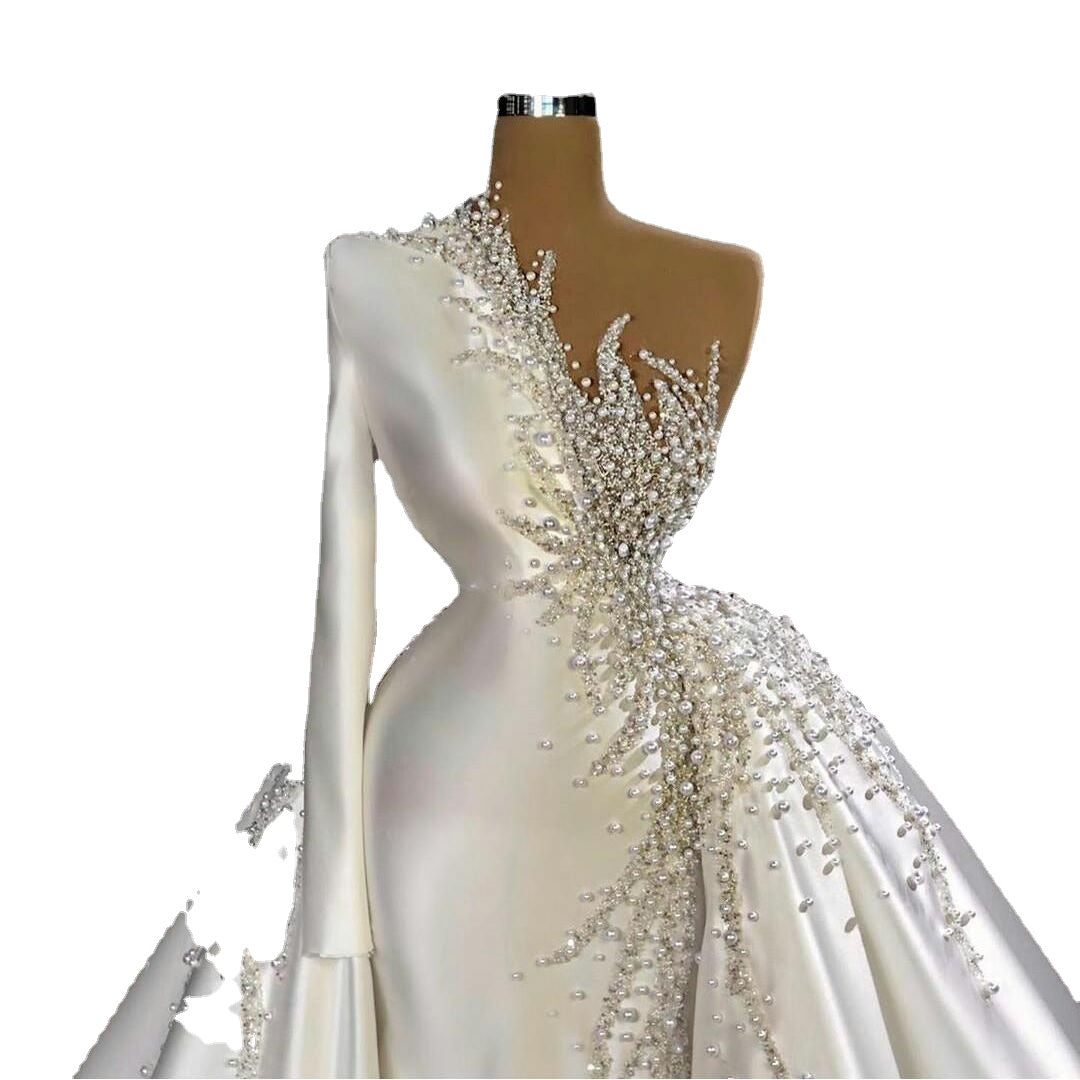 Luxury Chapel Wedding Dresses Satin Beaded Wedding Bridal Gowns One L