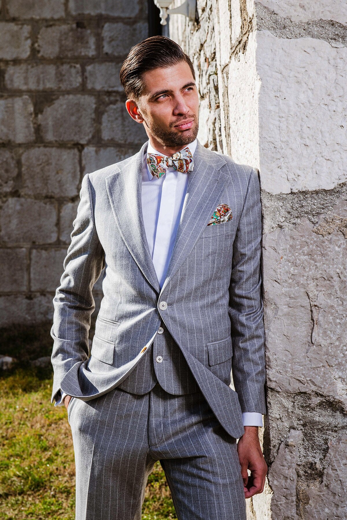 Grey Pinstripe Men Suits 2023 Single Breasted Wedding Groom Wear cost