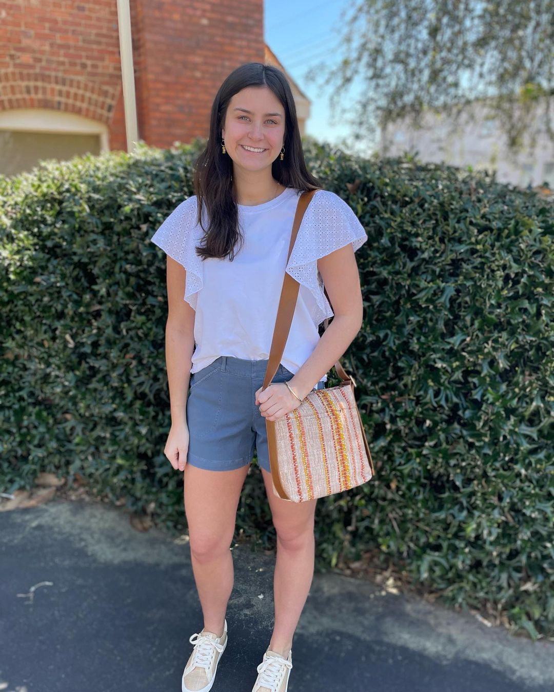 Love this new bag by Hobo%E2%9D%A4%EF%B8%8FIt adds so much to this easy outfit who knew ! Spanx makes great shorts! easystyle shoppinglocal